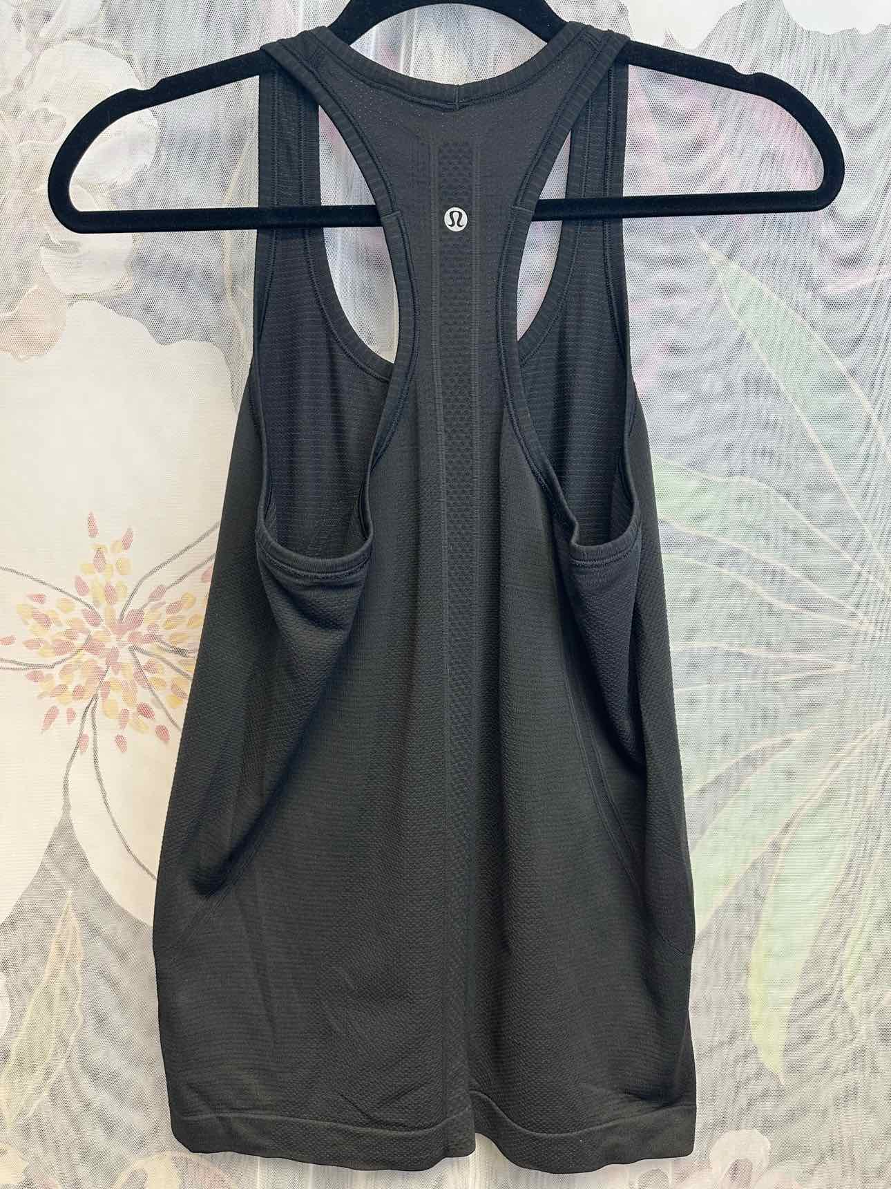 Lululemon Swiftly Tech Lightweight Flowy Size S/M Black Tank Top
