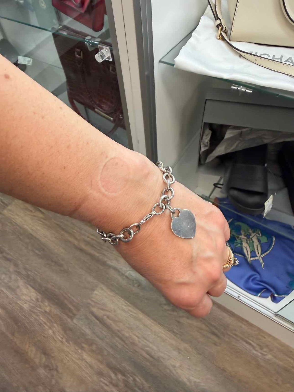 Tiffany & Co. Size 7" Heart Tag Chain Link Sterling Silver Bracelet