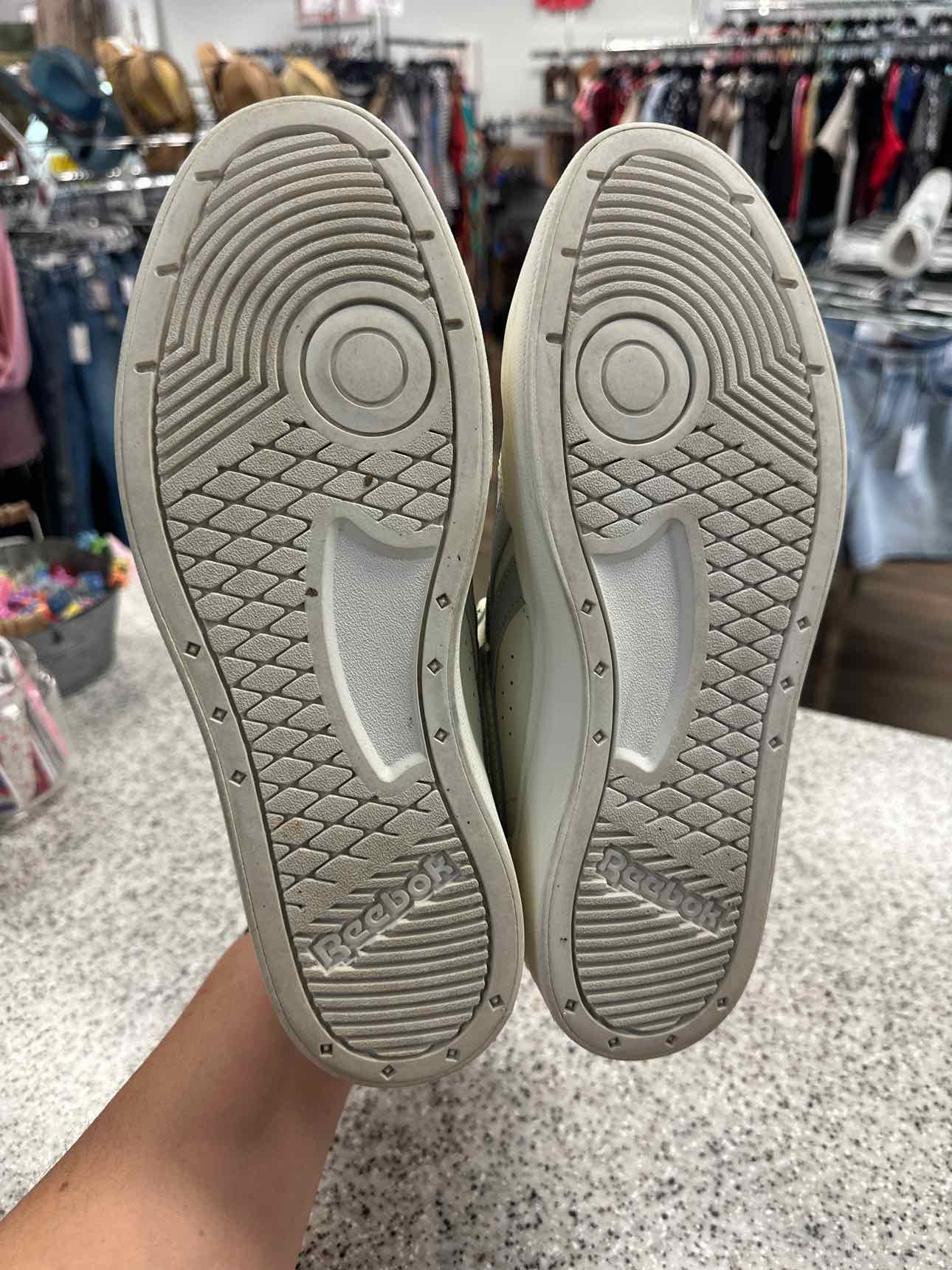 Reebok Size 8.5 'Court Advance Bold' high top sneakers White Grey Shoes