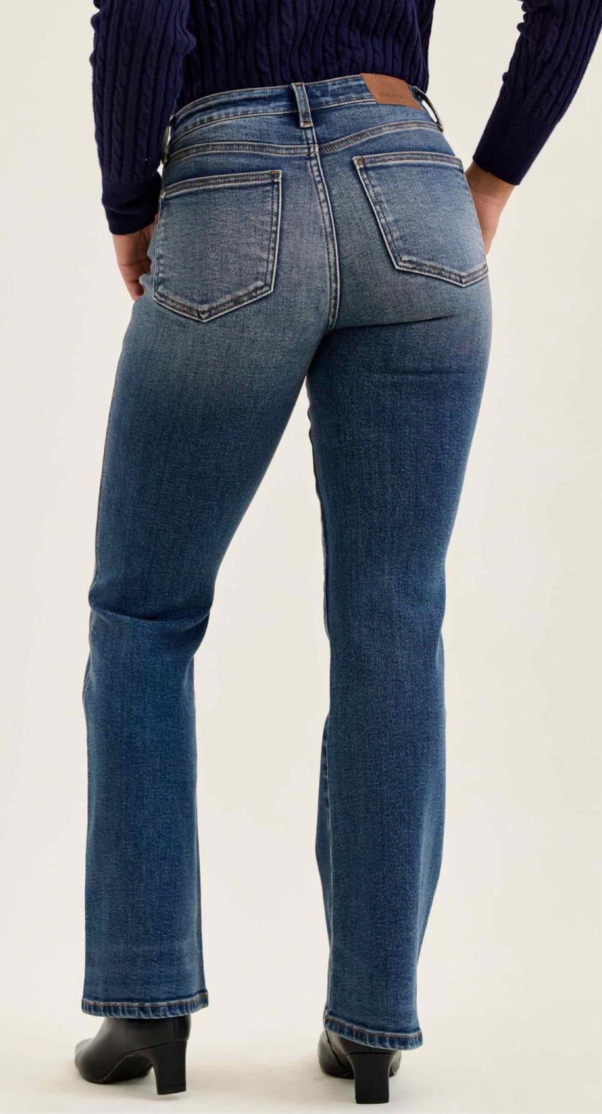 Judy Blue Size Mid Rise Daisy Bootcut Dust Rider Dark Wash Jeans