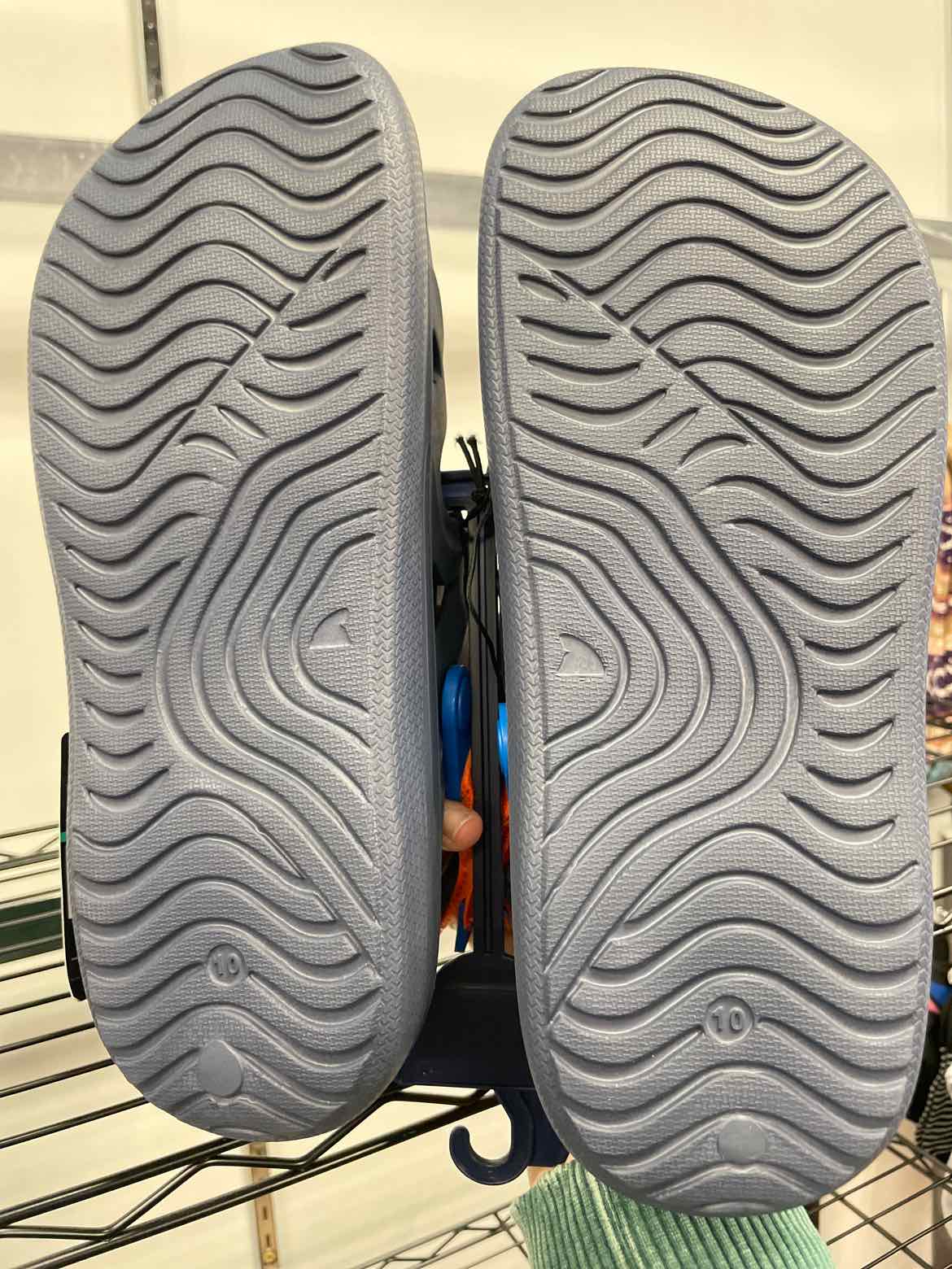 Rugged Shark Size 10 Navy sandal