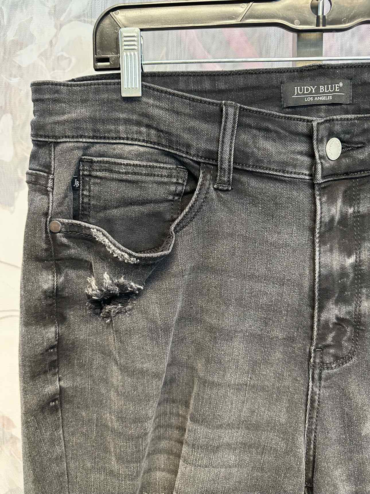 Judy Blue Size 18W Black Denim Capri Jeans