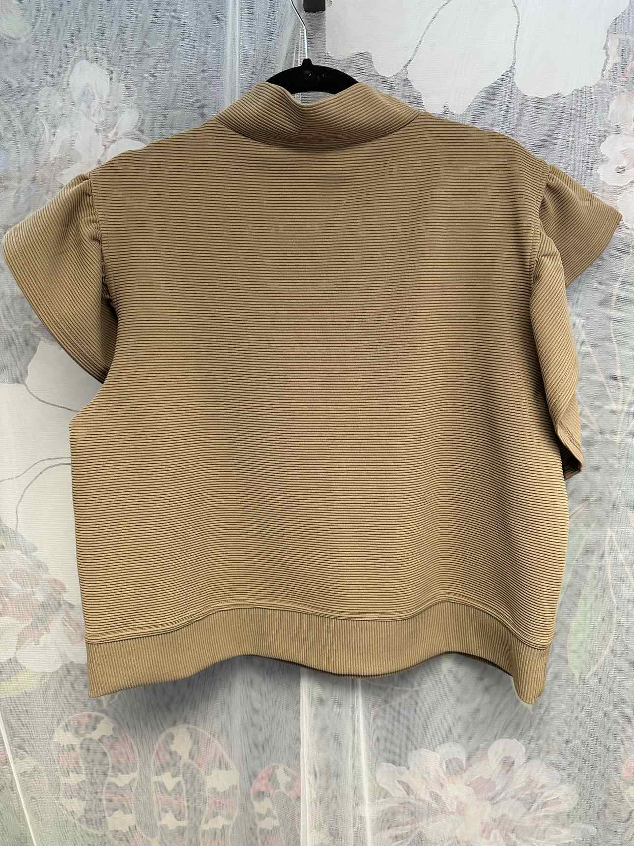 entro NEW NWT Ribbed Zip Up Mock Neck Ruffle Short Sleeve Size Large Brown Top