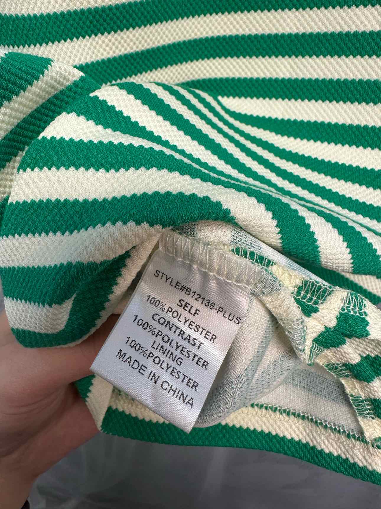 Jodifl Size XL Green/White Top