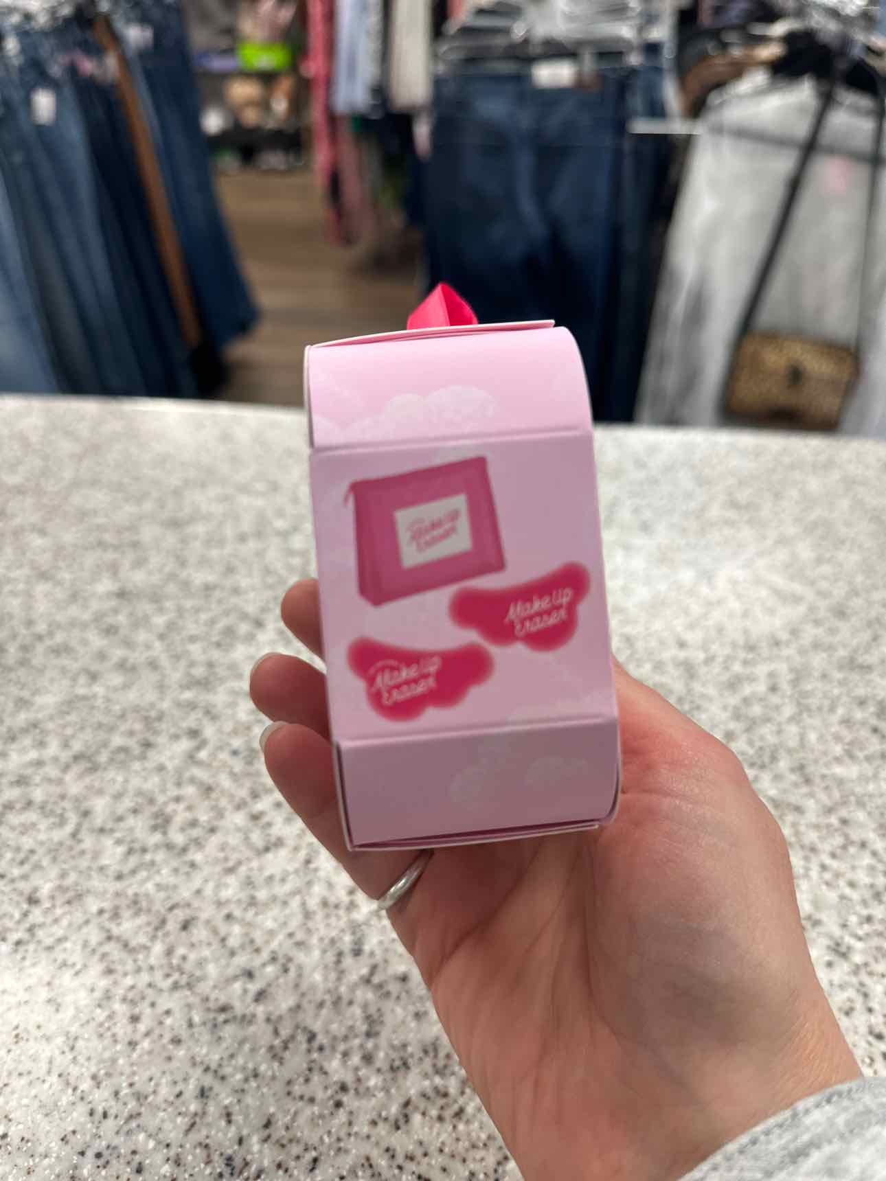 The Original Make Up Eraser Cooling Clouds Undereye Patches