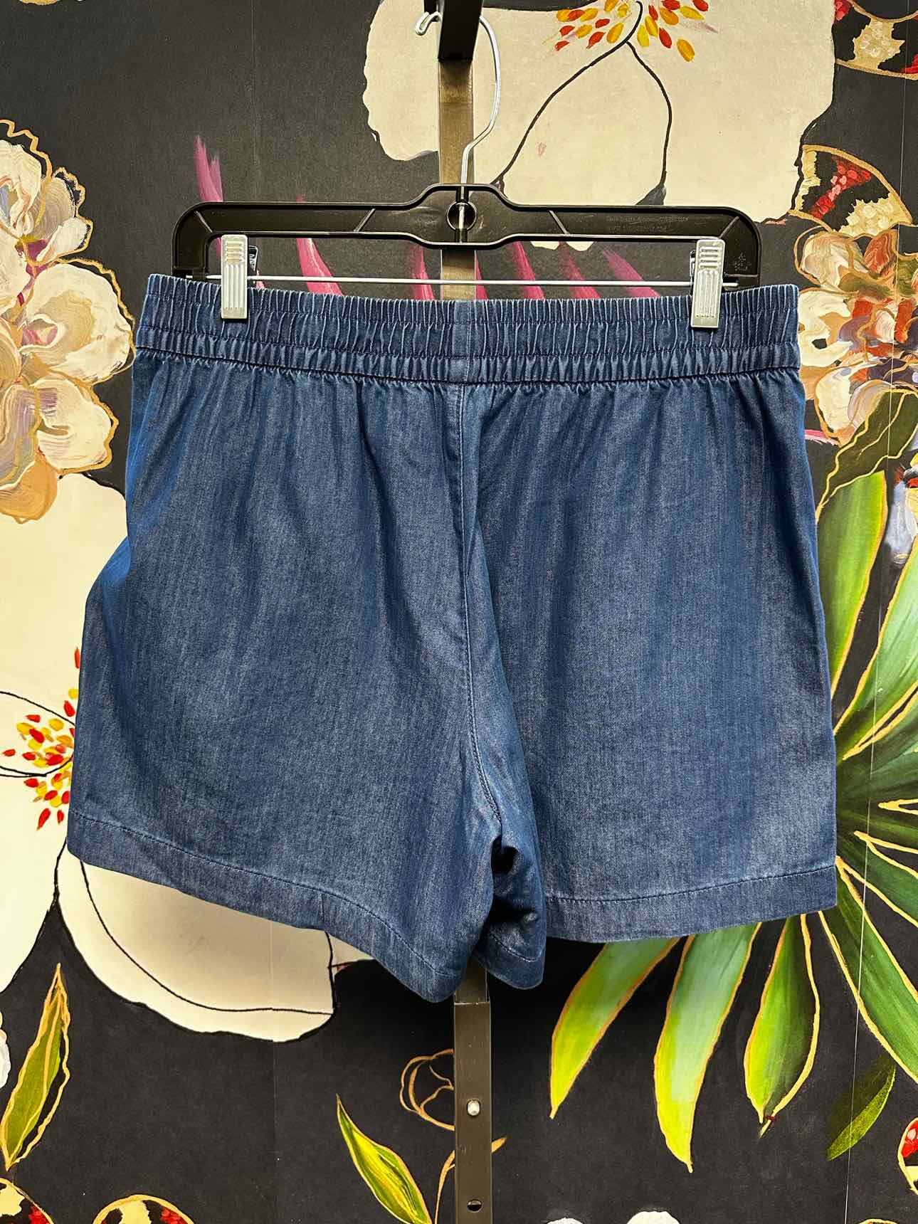 Calvin Klein Size Medium Denim Shorts