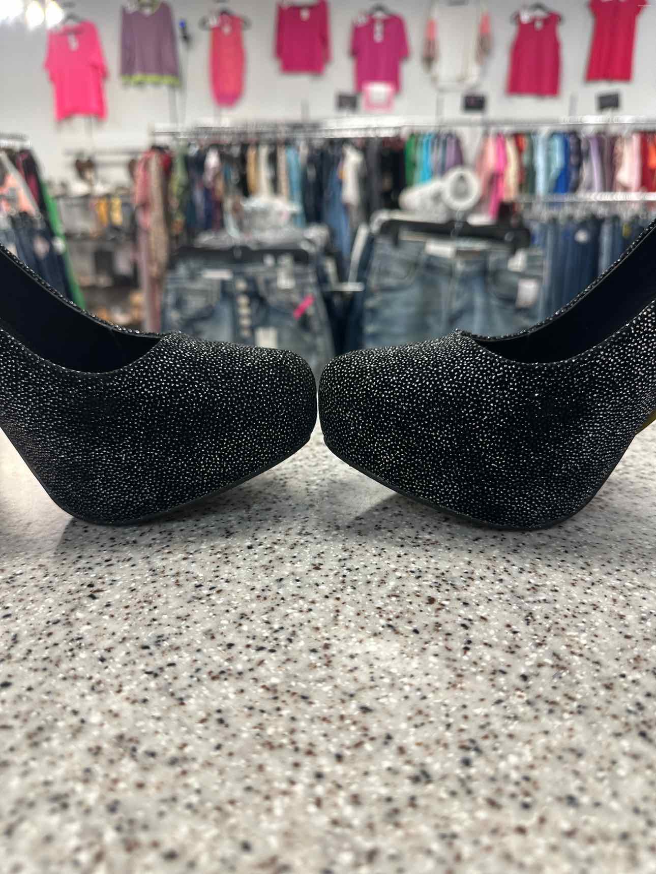 Mix No 6 Sarti Black Glitter Platform Pump Size 9.5 Shoes