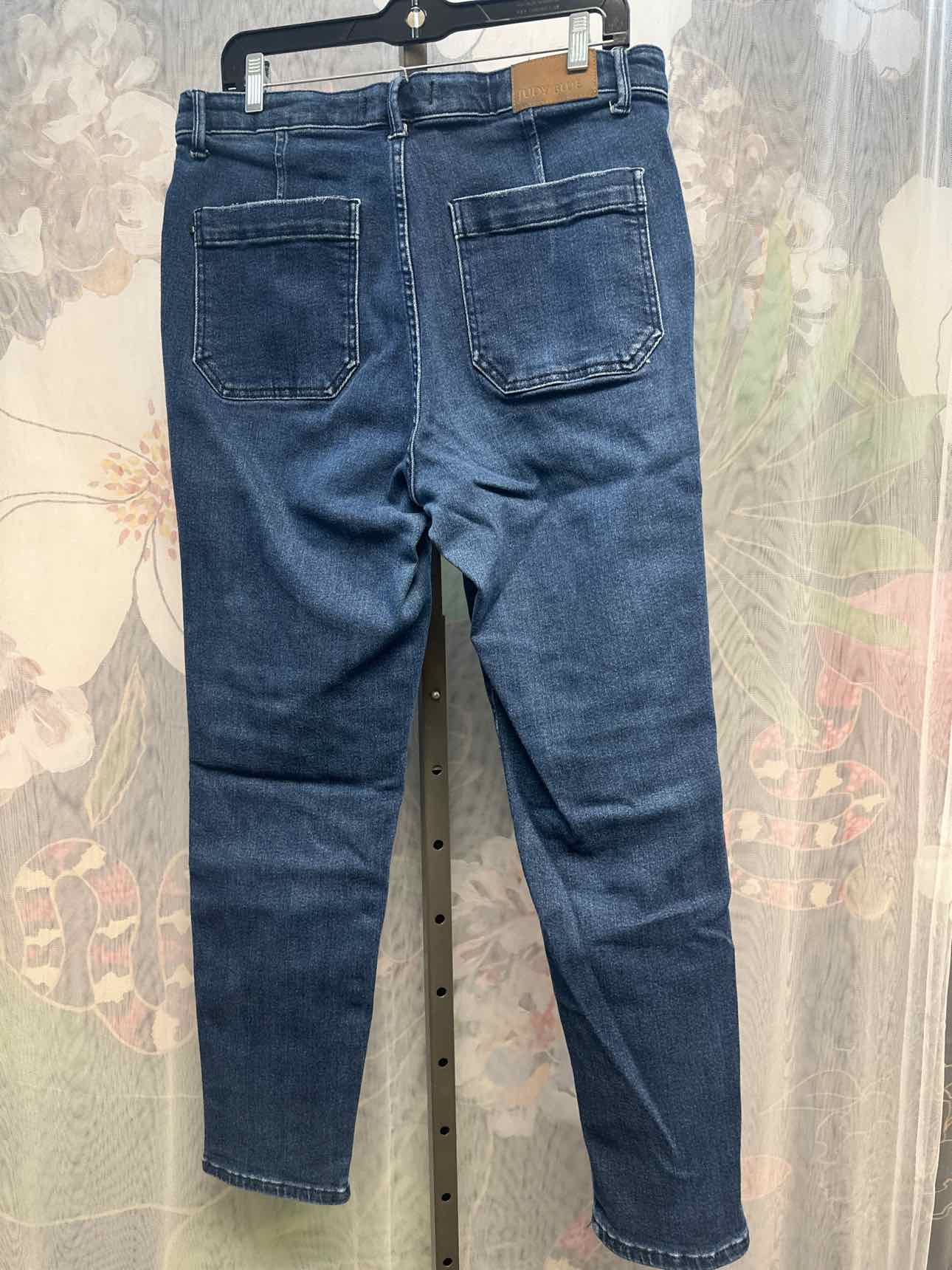 Judy Blue Size 15(32) Dark Wash Jeans