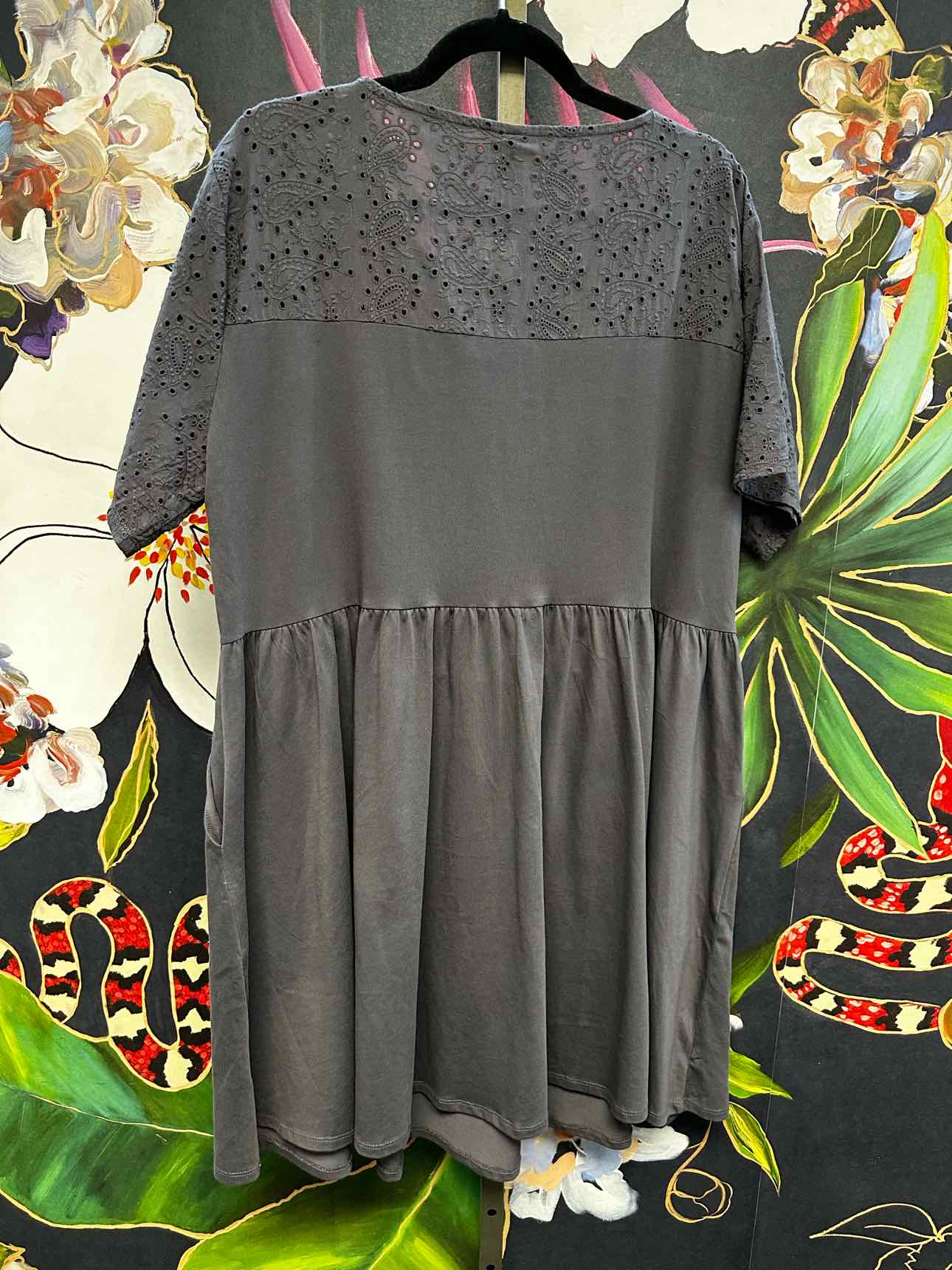 Torrid Size 1 Grey Dress