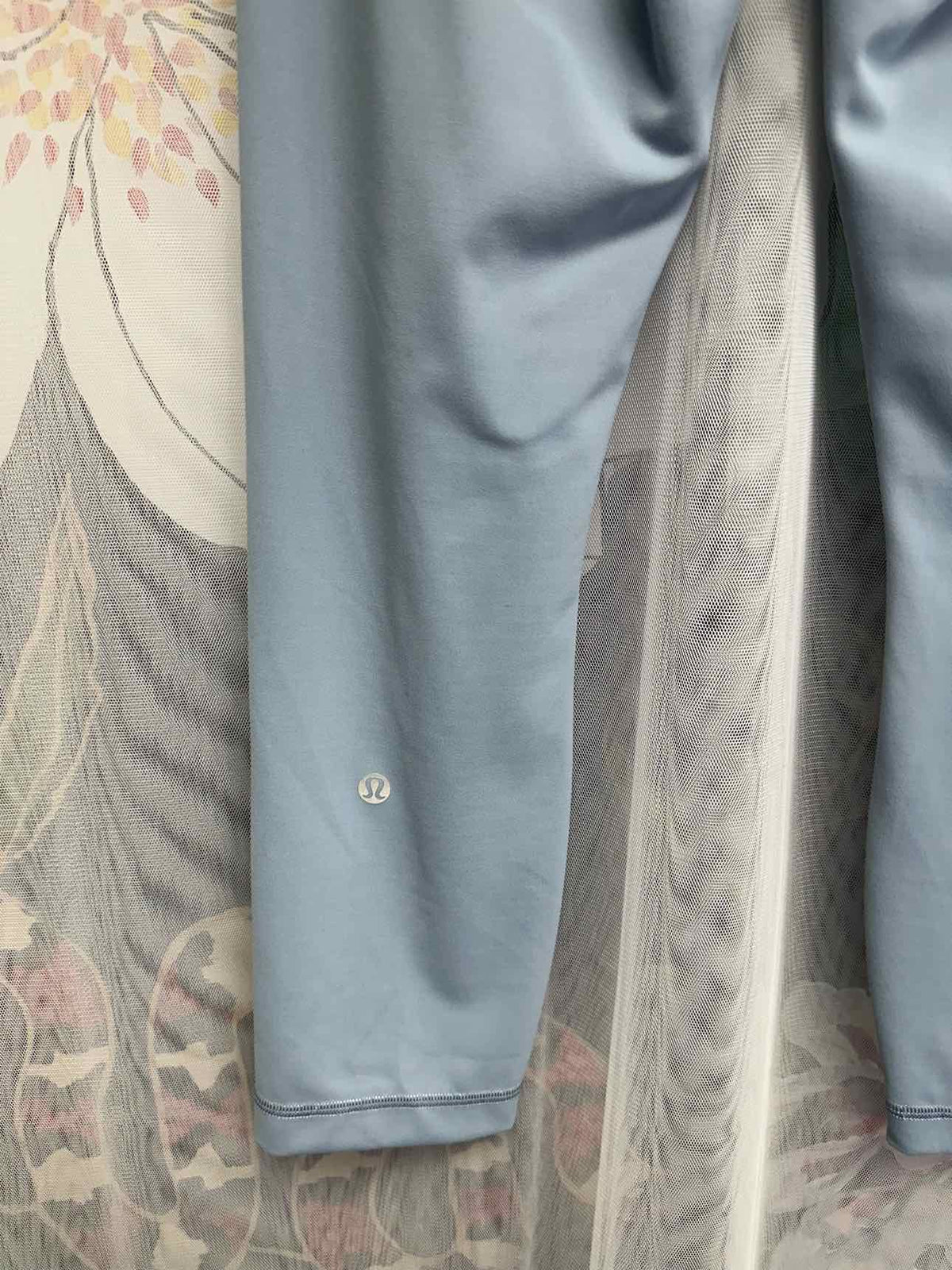 Lululemon Size 6 Blue Leggings