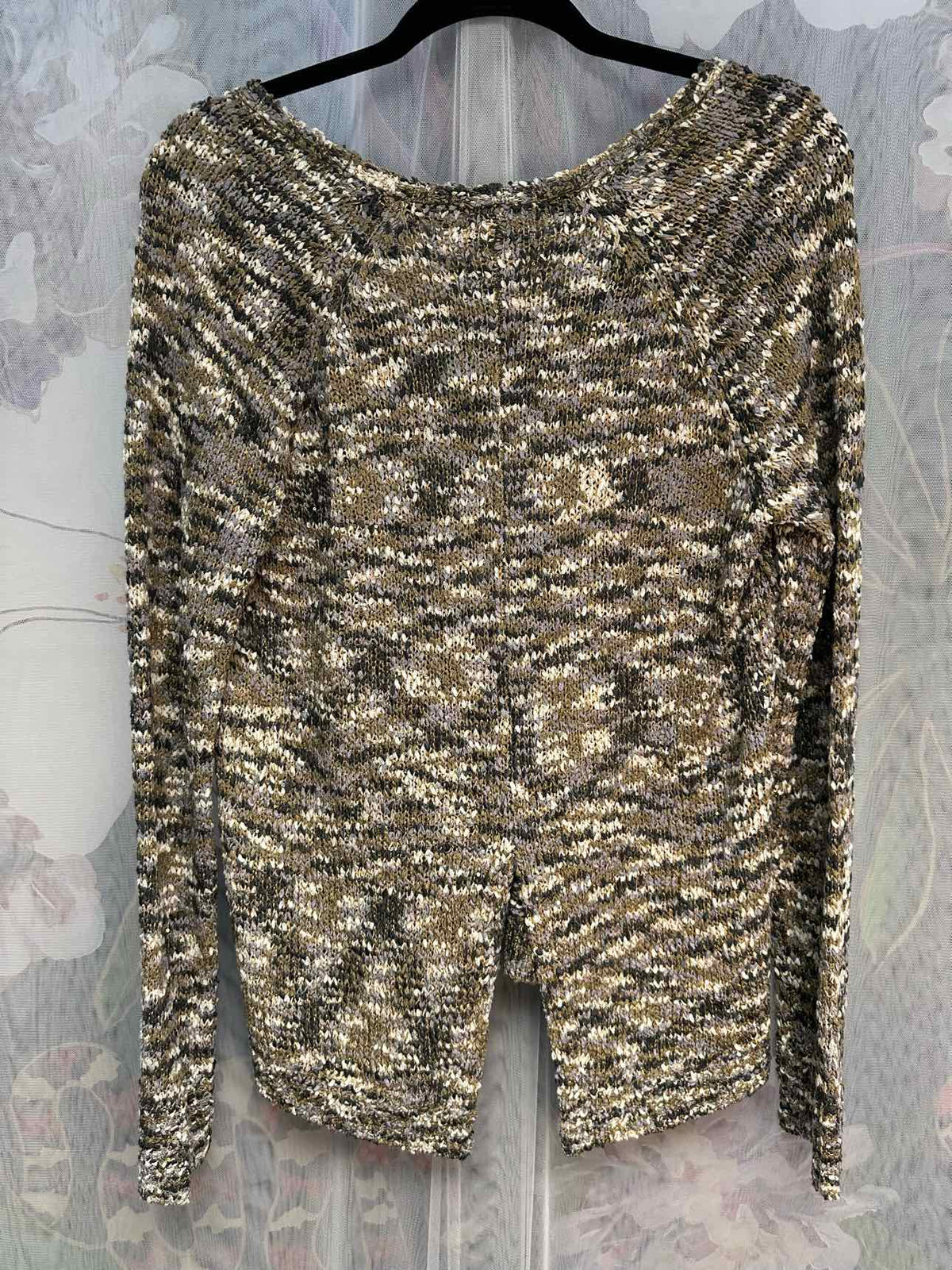 Lilla P NEW NWT Sequin Woven V-Neck Long Sleeve Size Medium Grey/Brown Sweater