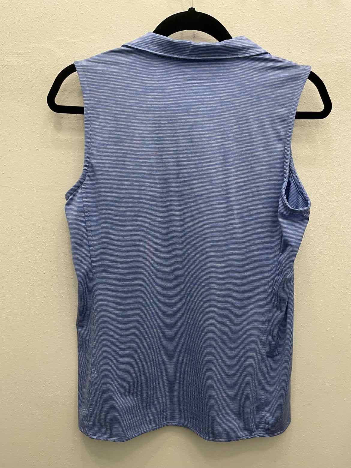 Vineyard Vines Size Small Blue Top