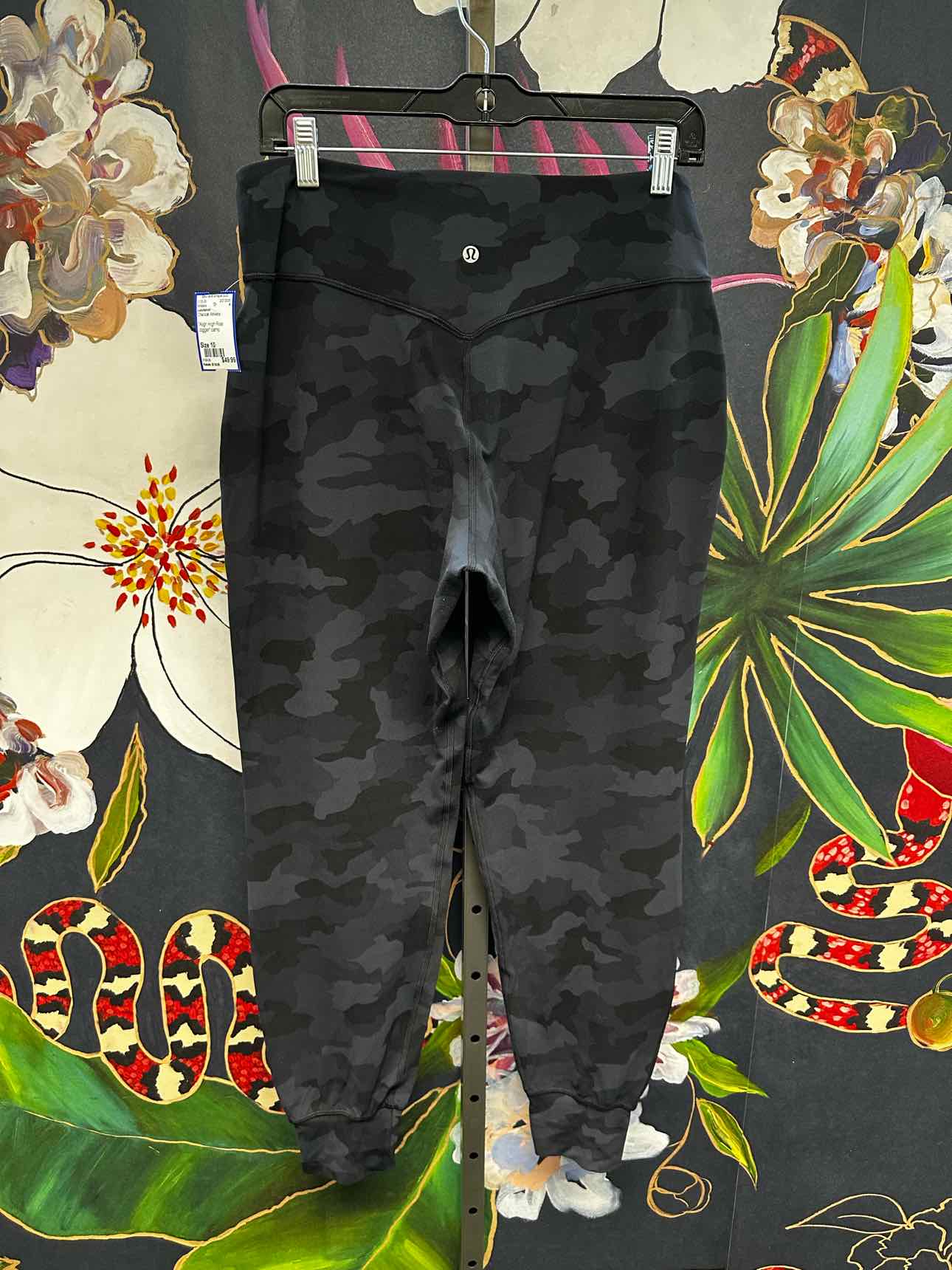 Lululemon Size 10 Charcoal Athletics
