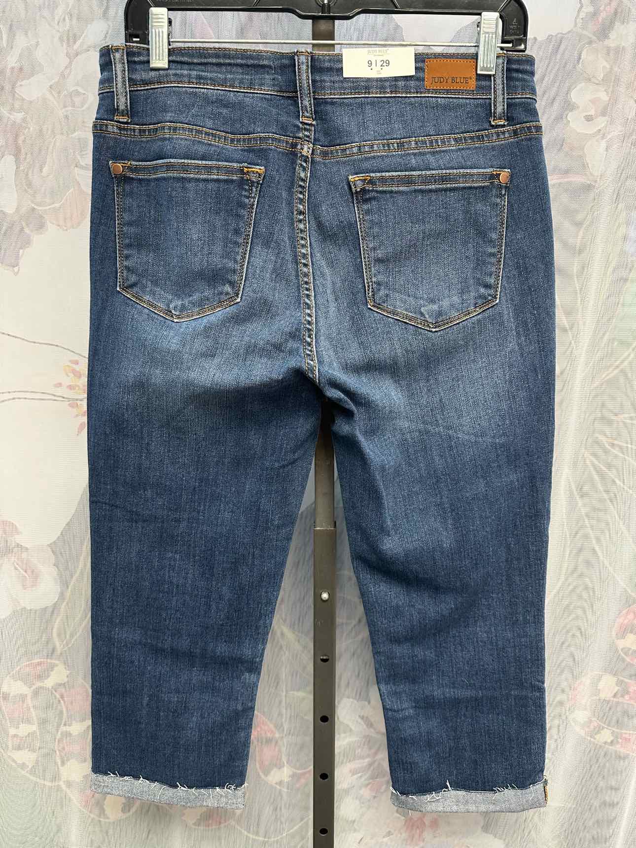 Judy Blue Size 9/29 Denim capris