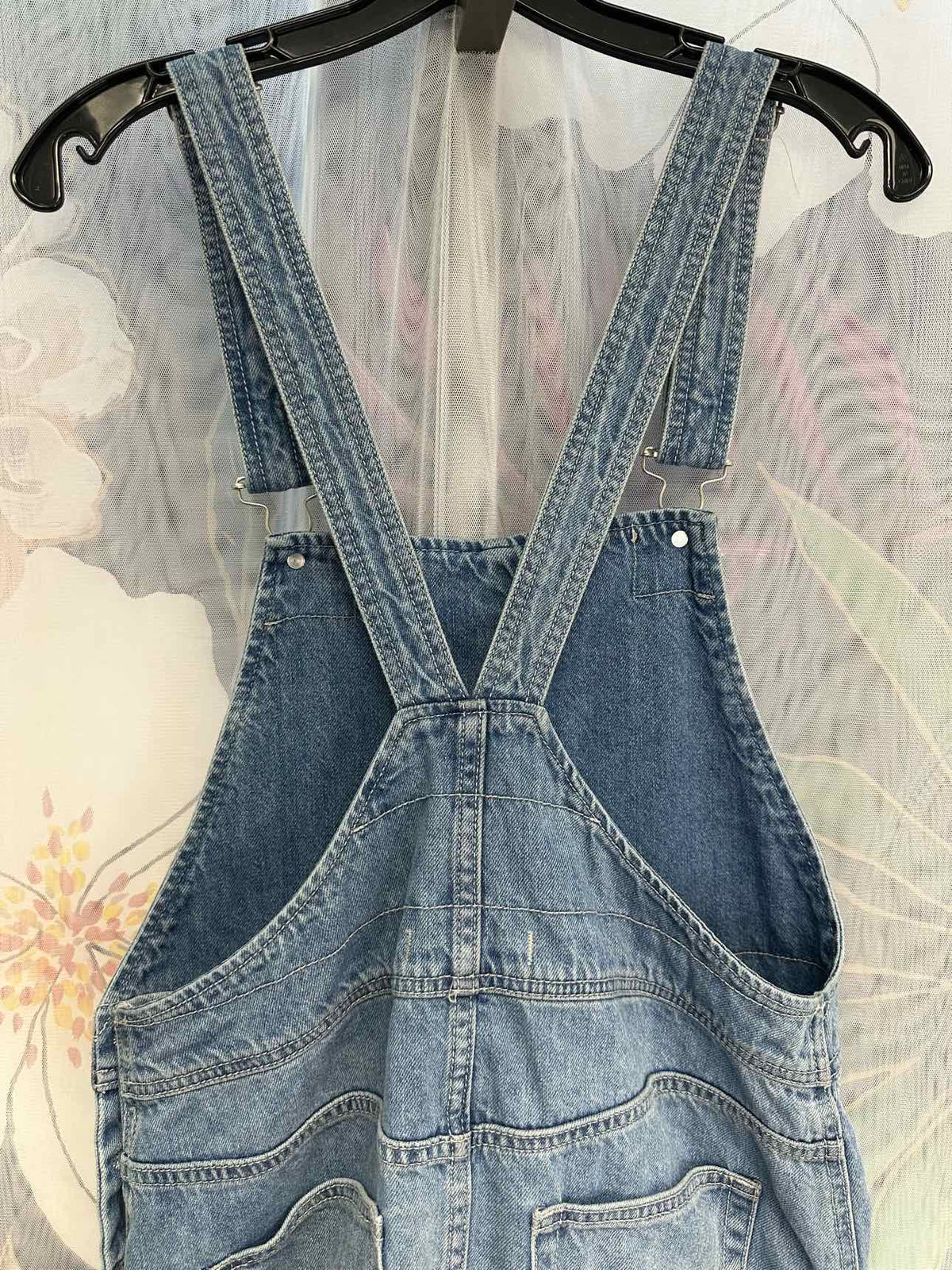 Free People Size 6 Denim Overalls