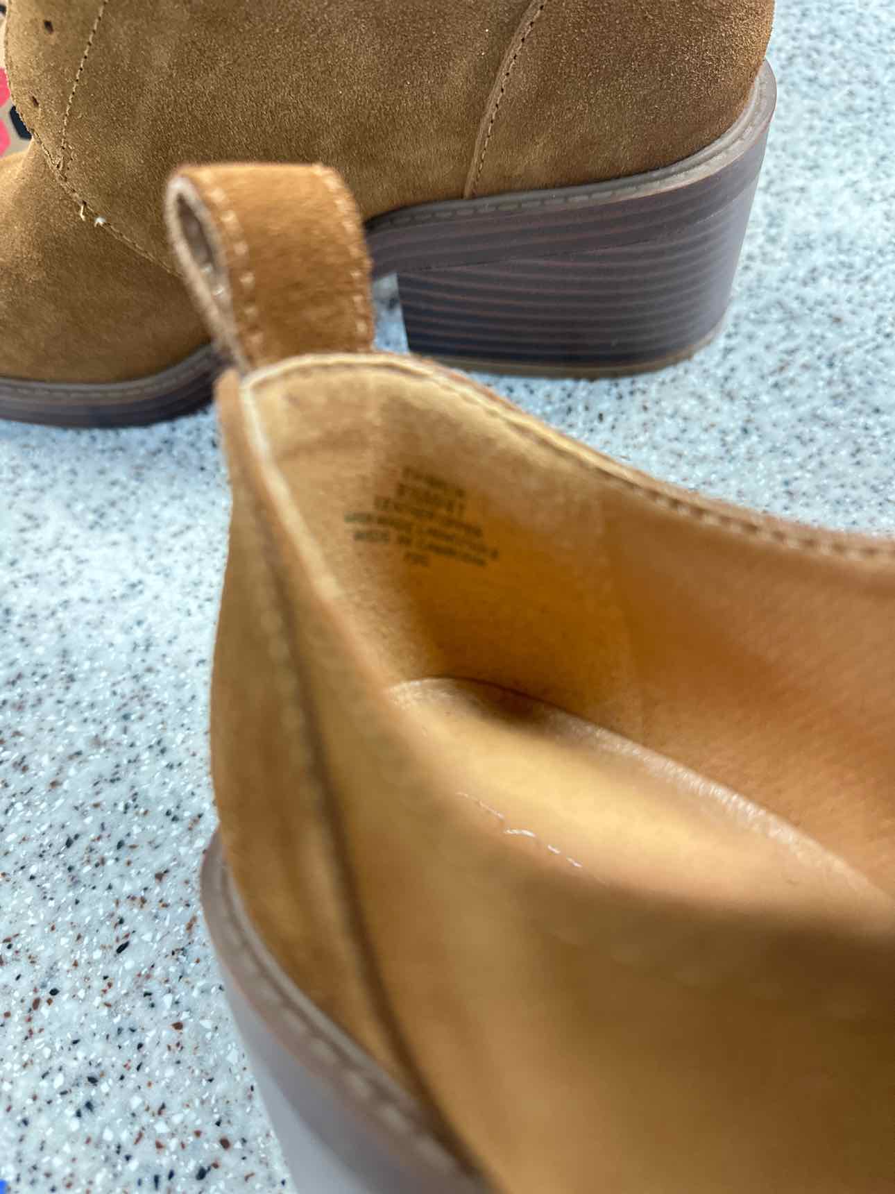 Crown Vintage Size 9 1/2 Brown Shoes