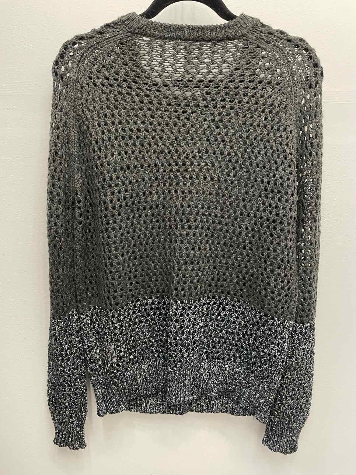 SI IAE Size Large Charcoal Top