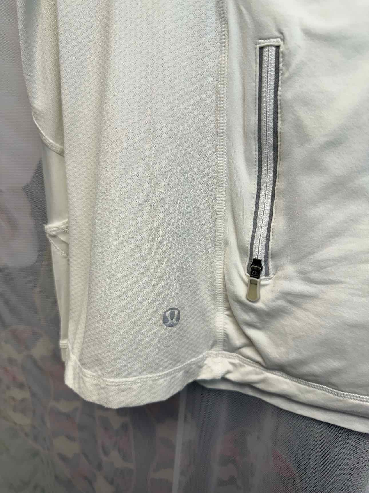 Lululemon Nulu Long Sleeve Surplice Neckline Lightweight Size 6 White Top