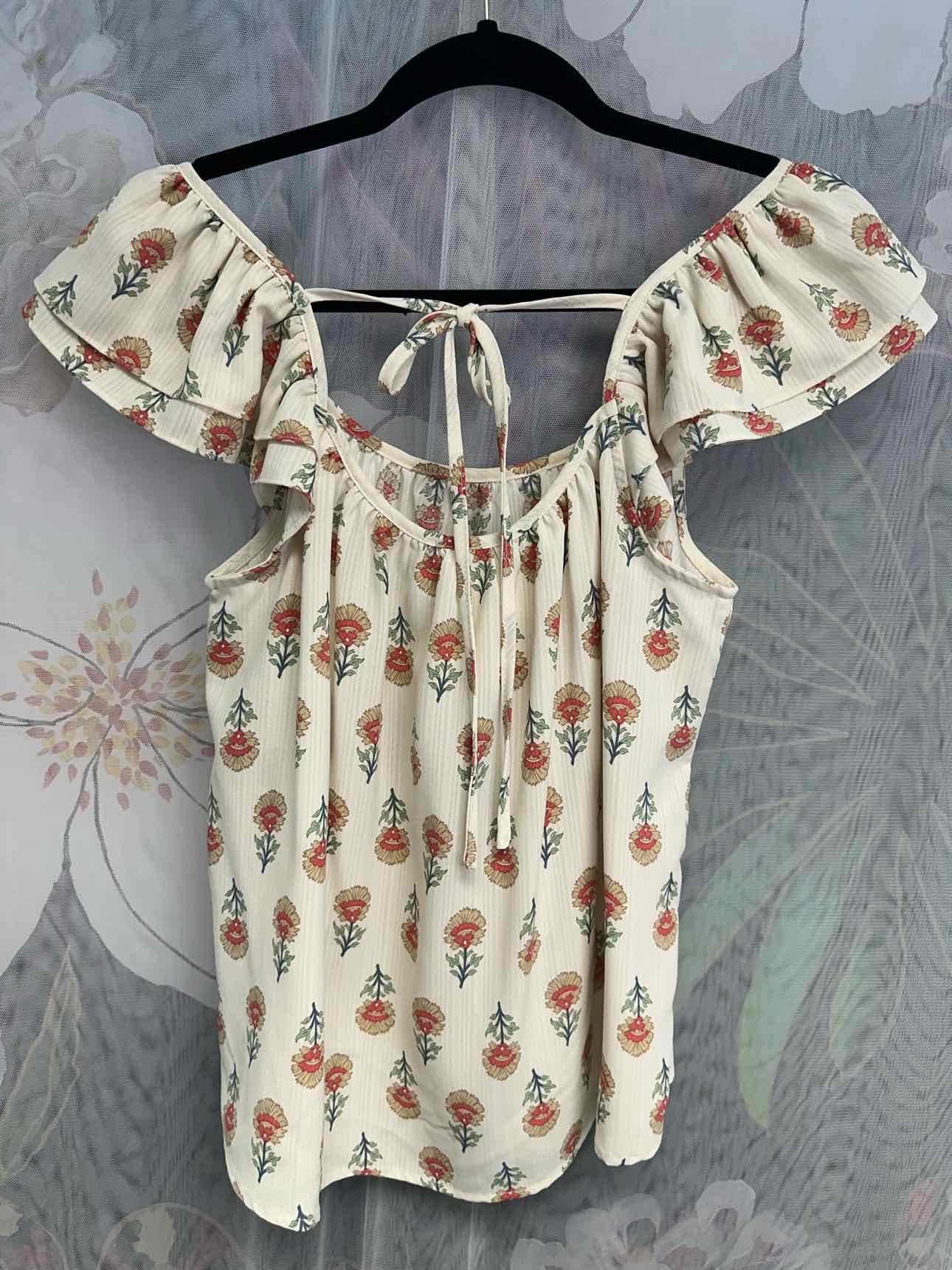 blu pepper NEW NWT Floral Print Ruffle Short Sleeve Size Medium Tan Blouse
