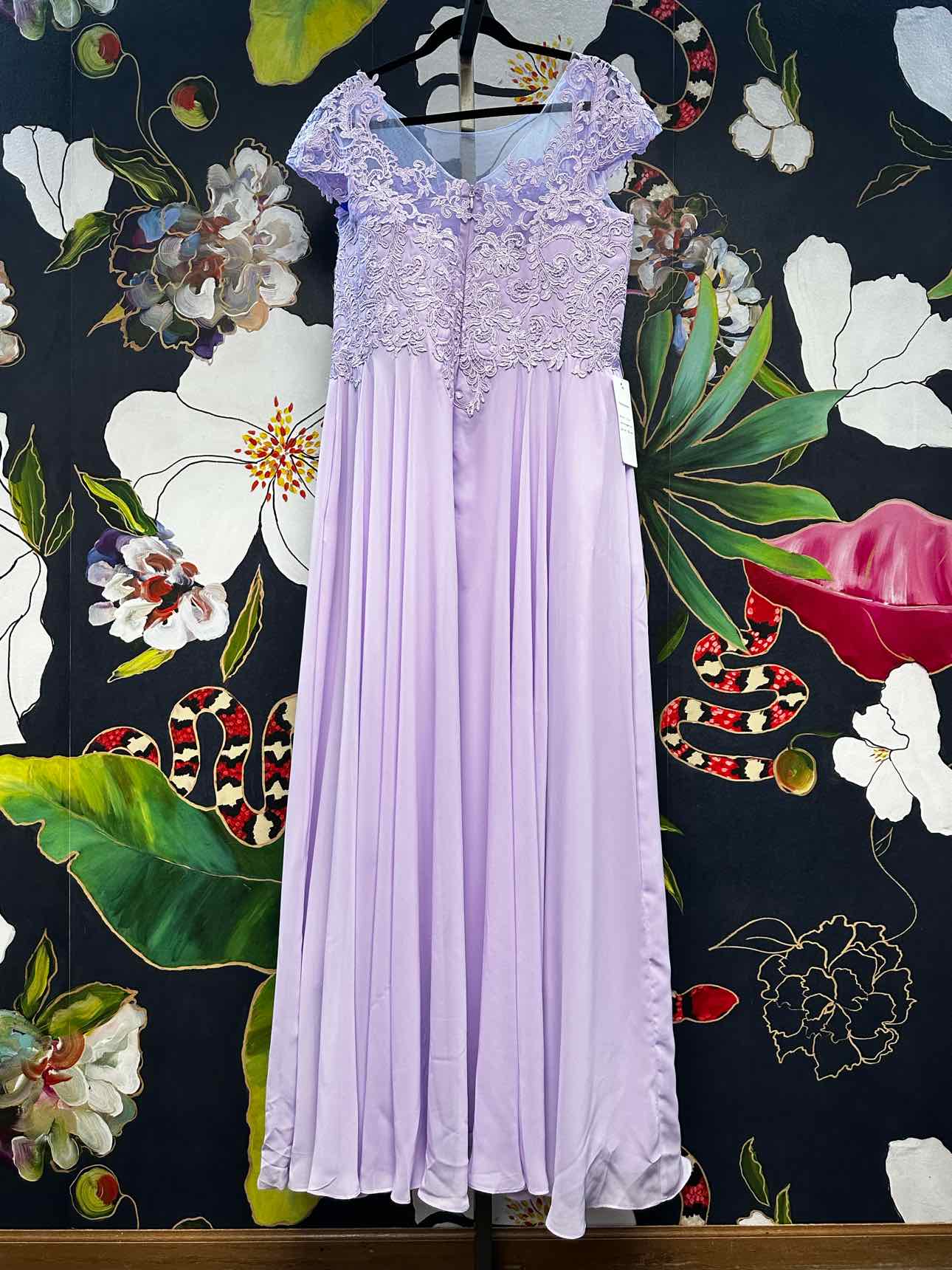 Lavetir Size 16W Lilac Formal Dress NWT