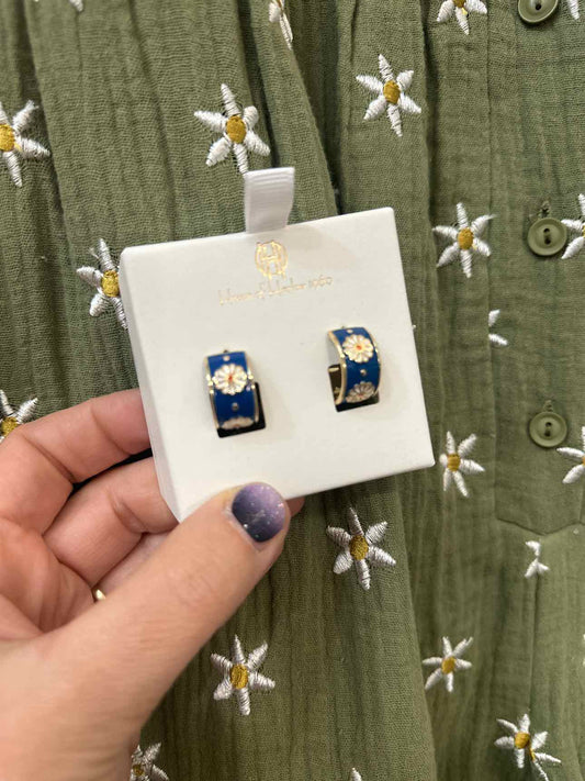 House of Harlow NEW 1960 Hoop Blue Enamel White Daisy Motif Gold-Tone Earrings