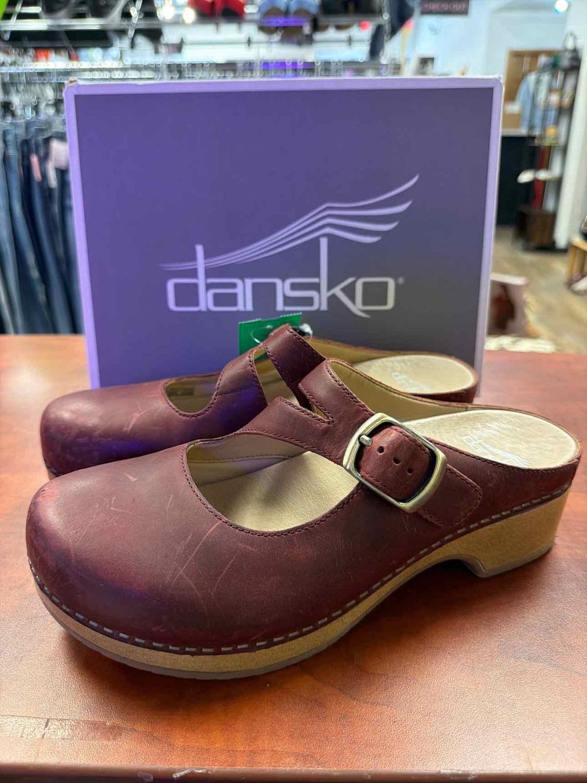 Dansko Britney Mule Clog Style Waxy Burnished Red Wine Leather Size 38