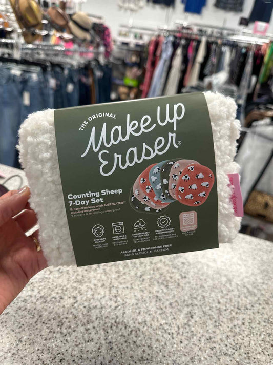 The Original Make Up Eraser Counting Sheep 7 Day Set