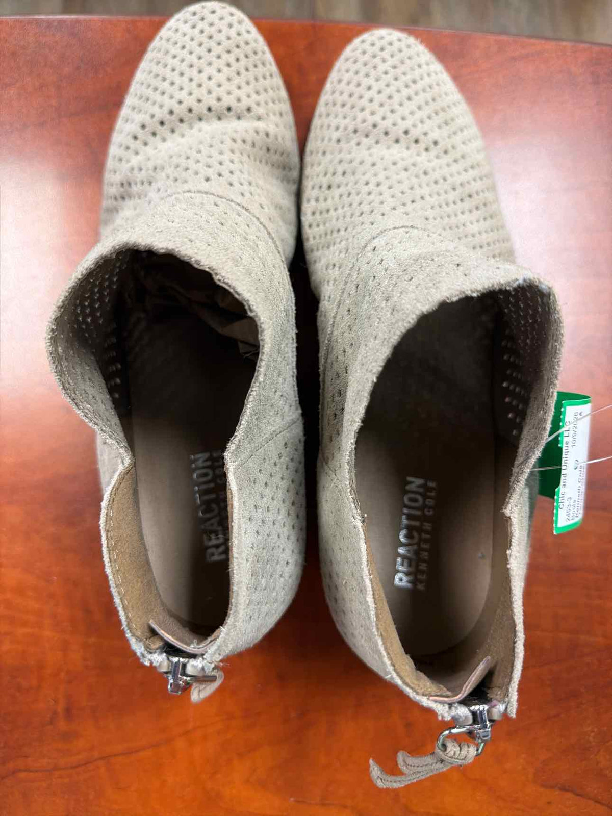 Kenneth Cole Reaction Taupe Suede Perforated Ankle Booties Size 10