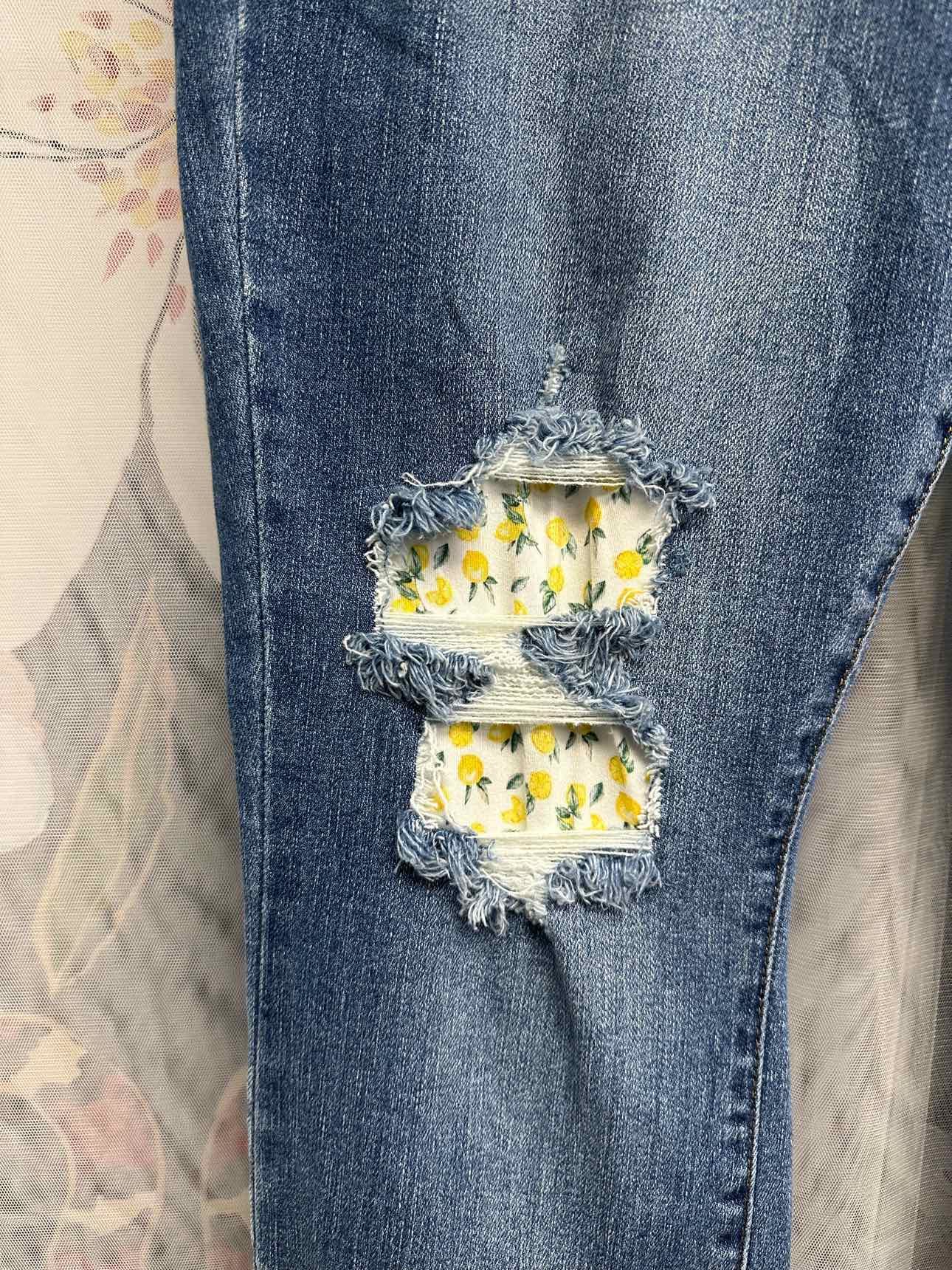 Judy Blue Lemon Patch Distressed Skinny Fit Size 16W Denim Jeans
