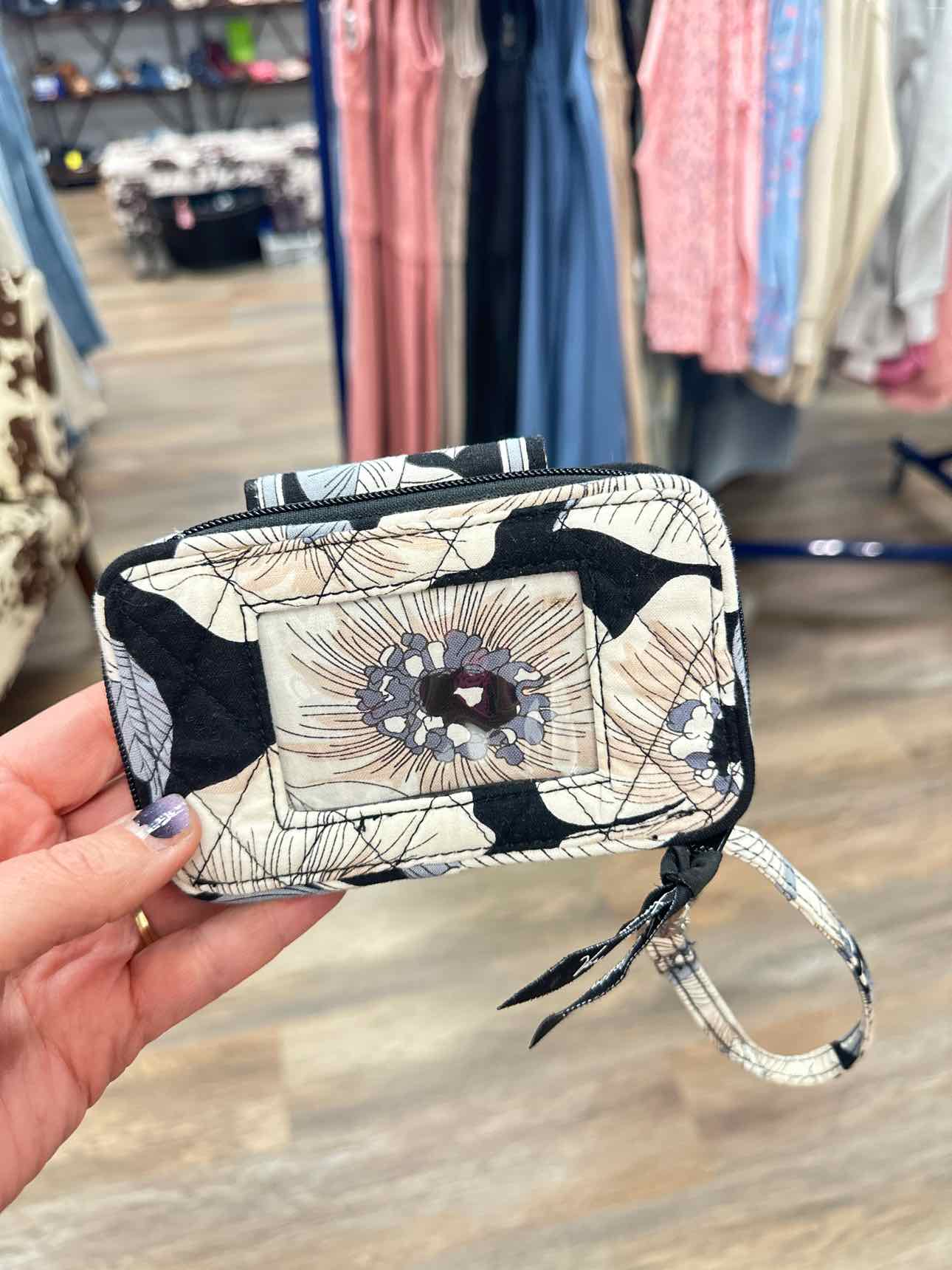 Vera BradleyAll In One Camellia Black White Gray ID Zipper Wristlet Wallet