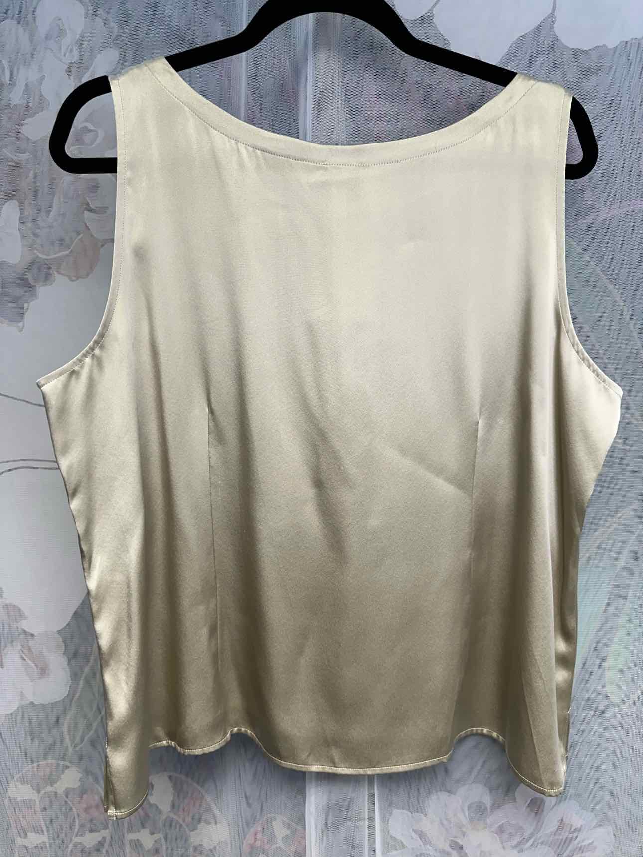 Eileen Fisher NEW NWT Silk Wide Scoop Neck Shell Tank Size XL Cream Top