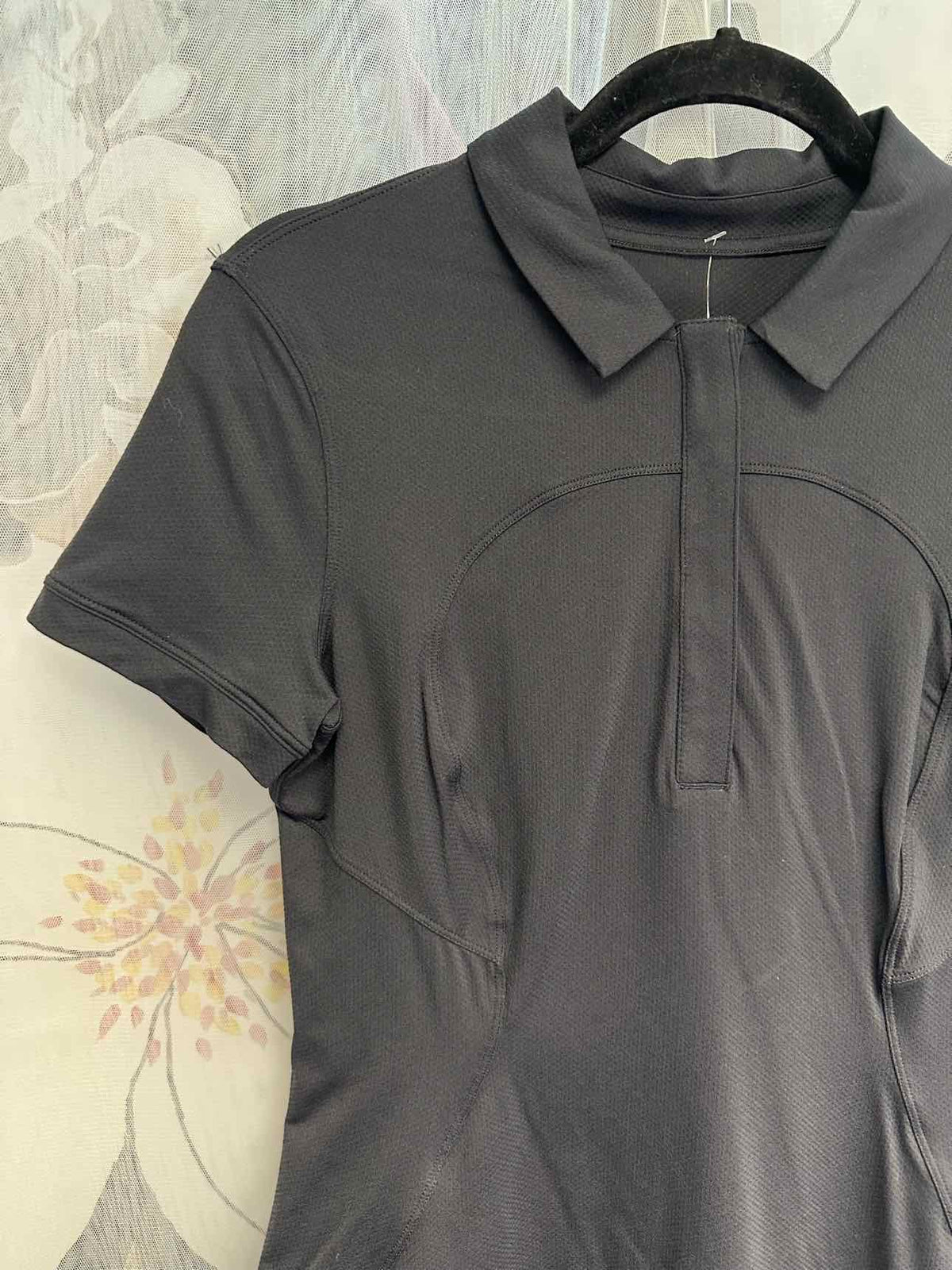 Lululemon Quick Dry Short Sleeve Polo Size Small Black Top