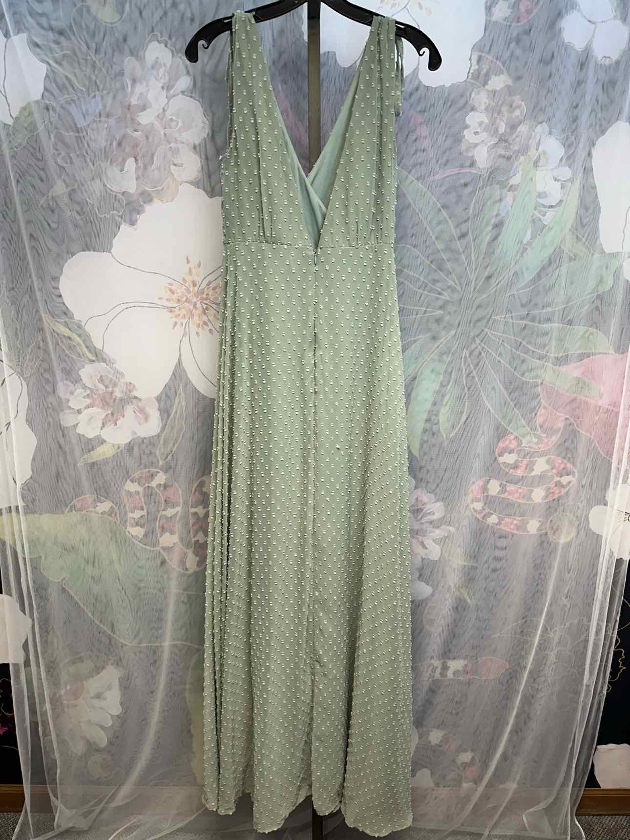 Lulus Size Small Sage Formal Swiss Dot Sleeveless Long Dress