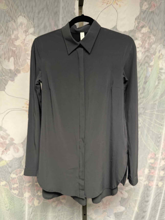 Lululemon Size 2 Gray Top