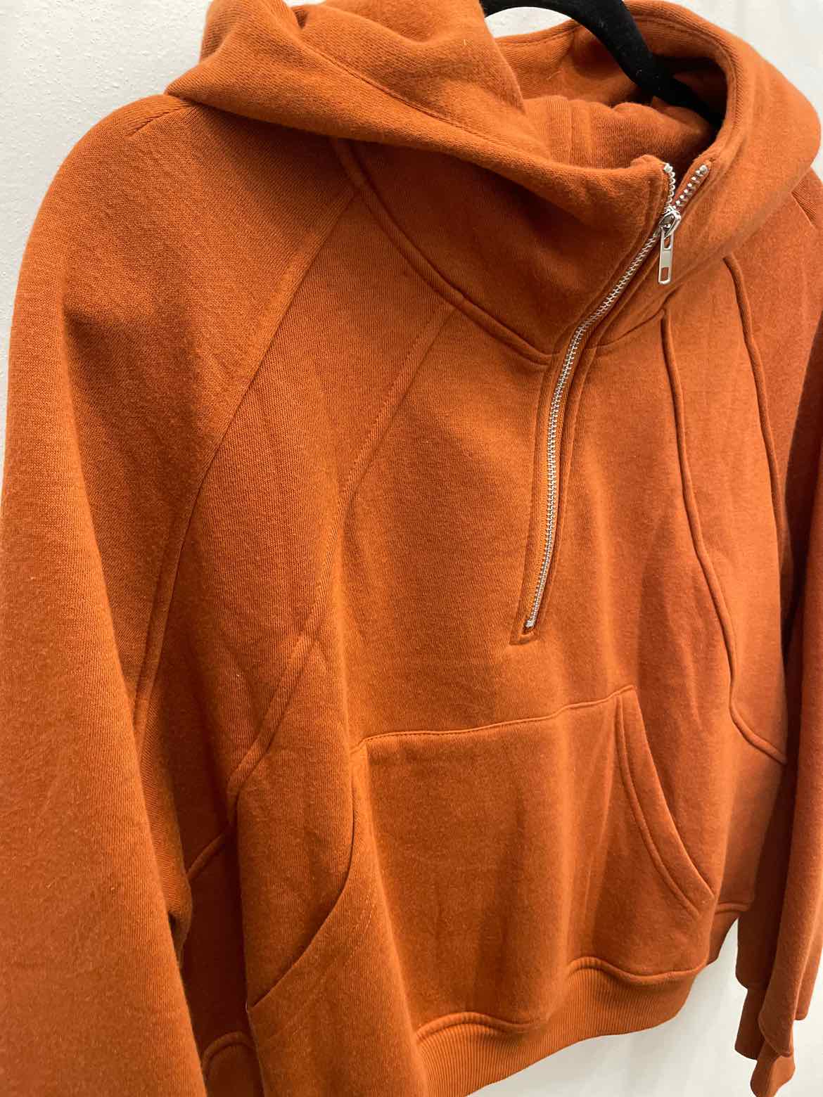 Size XL Burnt Orange Hooded Half Zip Kangaroo Pocket Pullover Crop Sweat Shirt