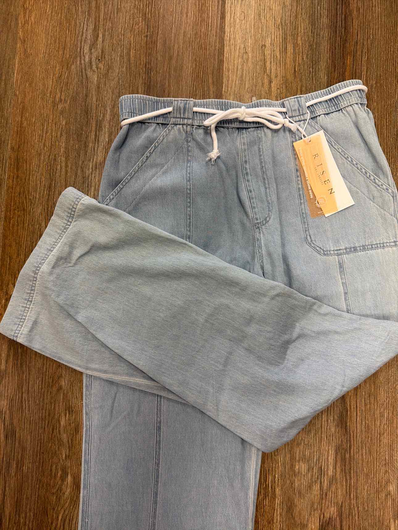 Risen Size XL NEW Medium Wash Drawstring Elastic Waist Wide Leg Jeans
