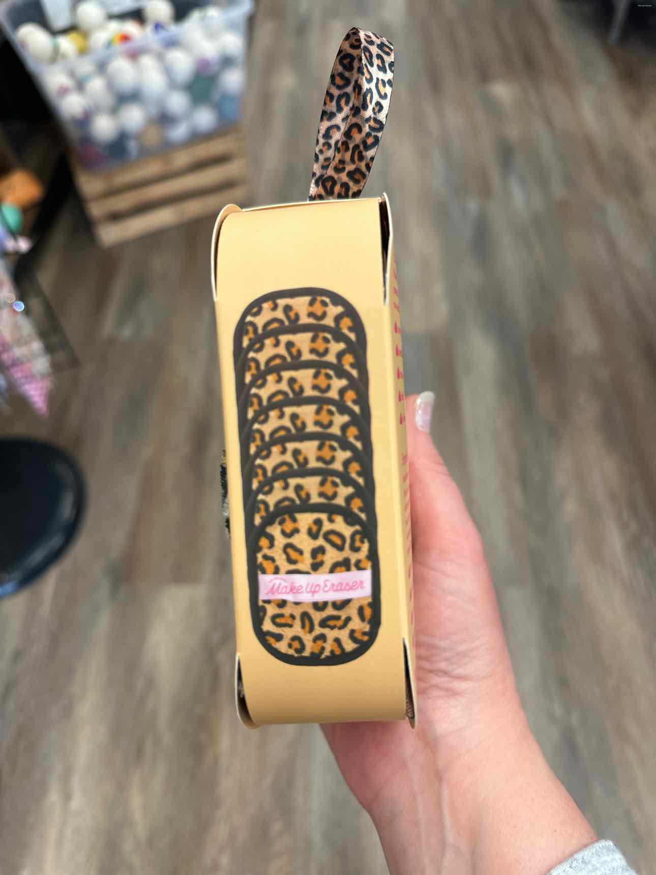 The Original Make Up Eraser Leopard 7 Day Set