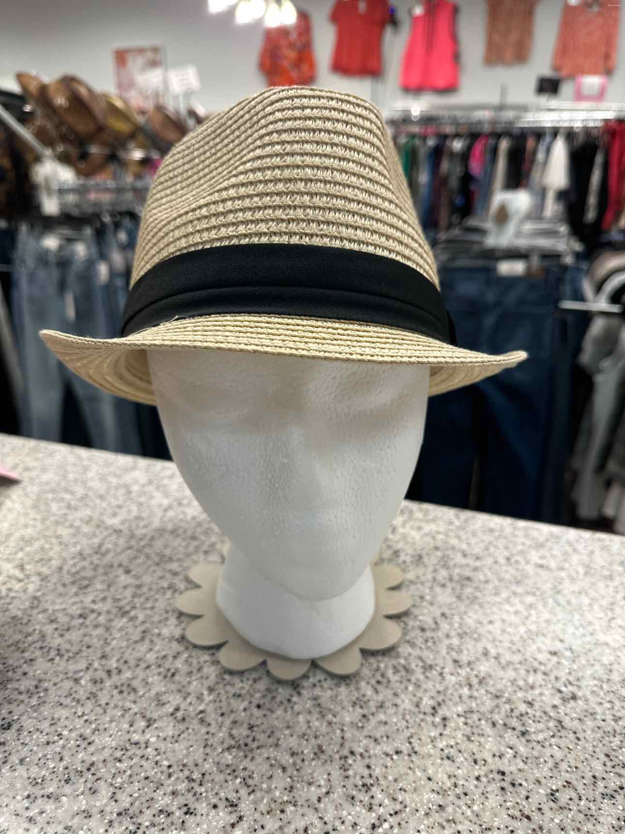 Outdoor Shaping Size One Size Beige/Black Hat