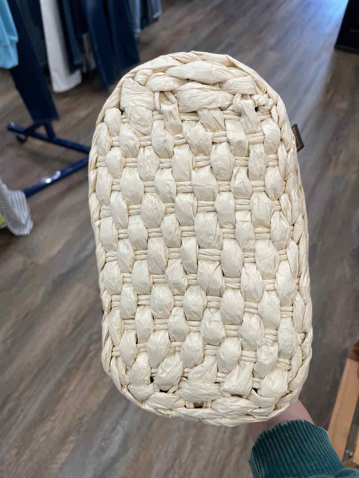 Judson & Co Size Medium Natural Handbags