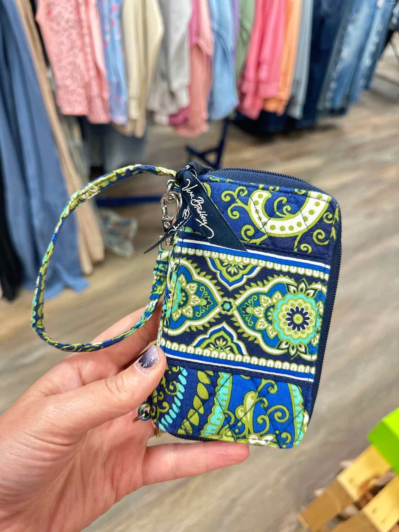Vera Bradley Rhythm & Blues Paisley Pattern Zipper Wristlet Blue Green Wallet