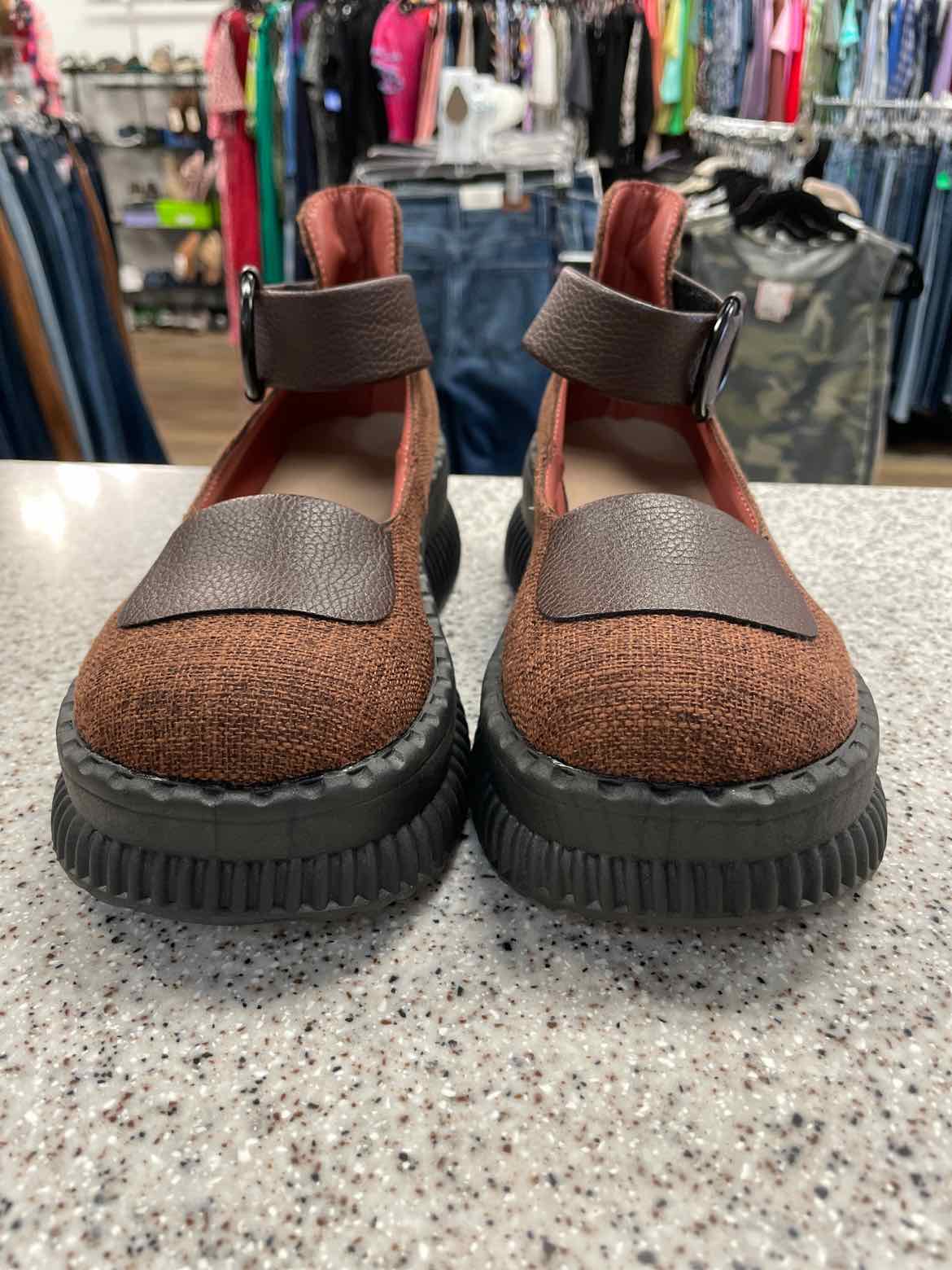 Unbranded Size 39 Brown Shoes