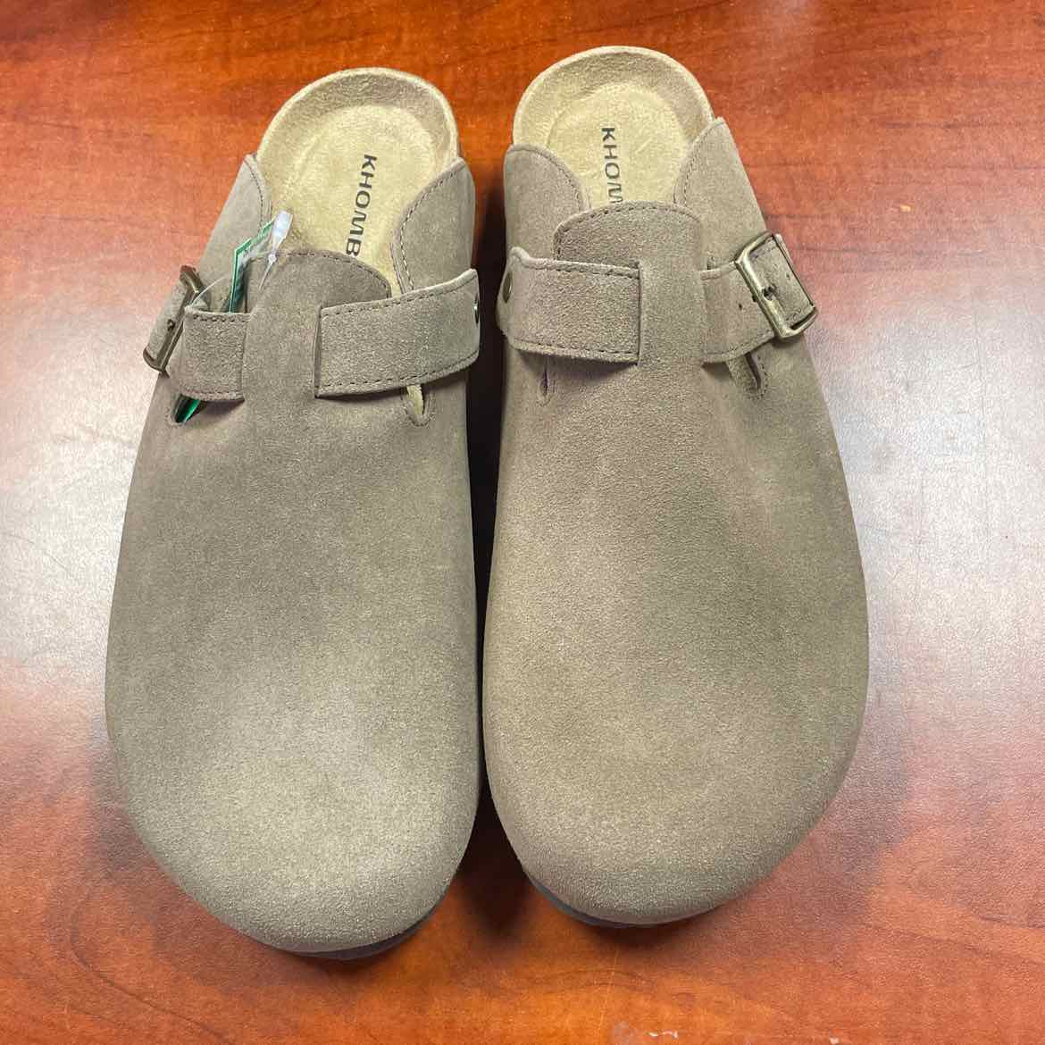 Khombu Taupe Suede Damian Mule Clogs Size 10 1/2