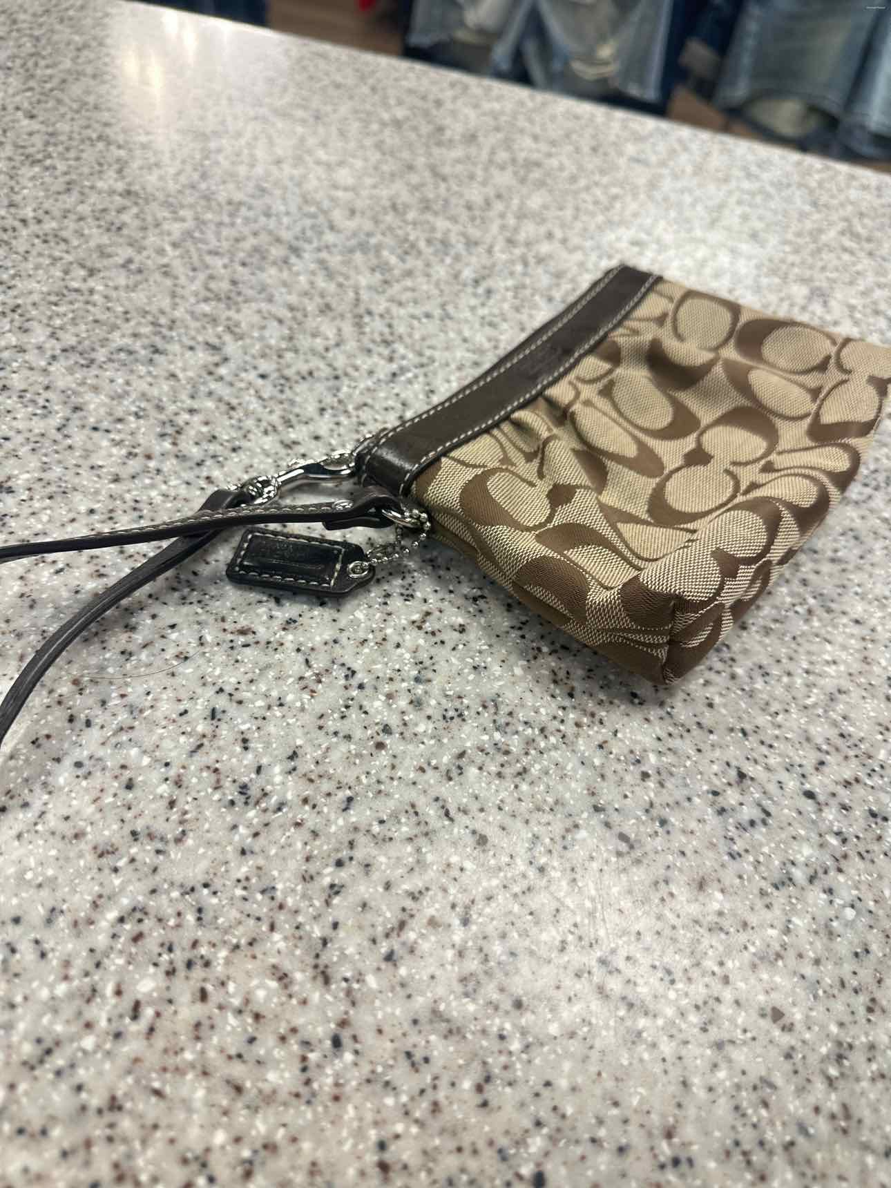 Coach Size Small Brown Wristlet