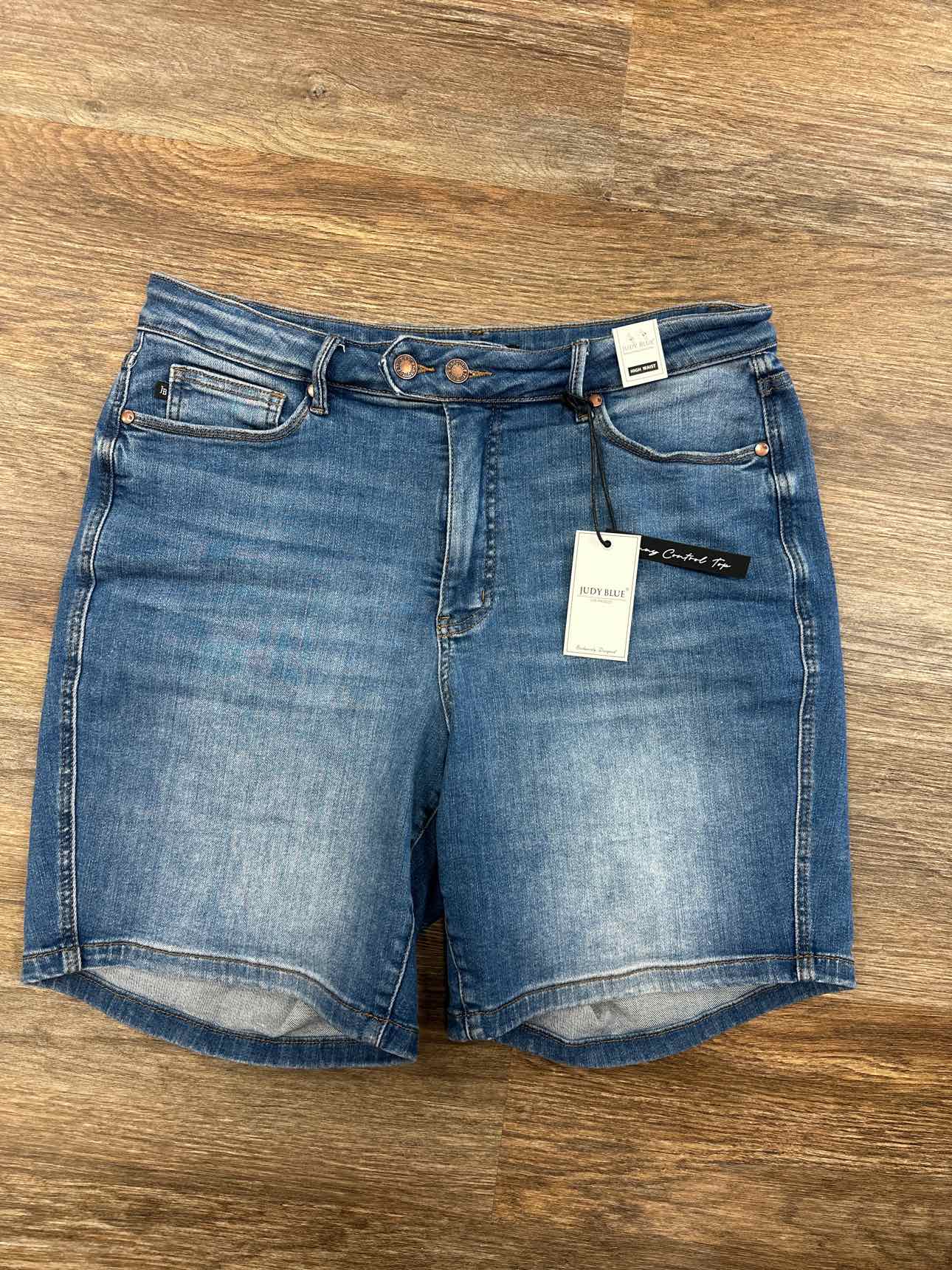 Judy Blue Size 1XL High waist tummy control double button Bermuda Shorts NWT