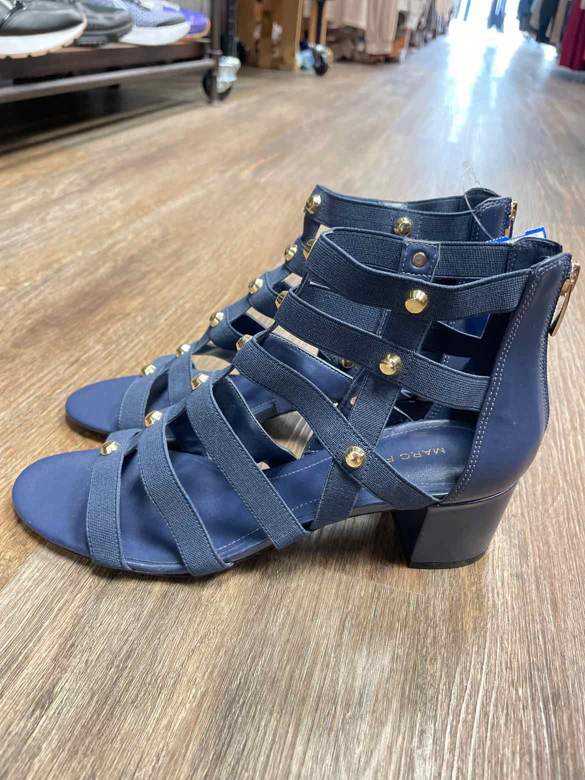 Marc Fisher Size 8 Navy Shoes