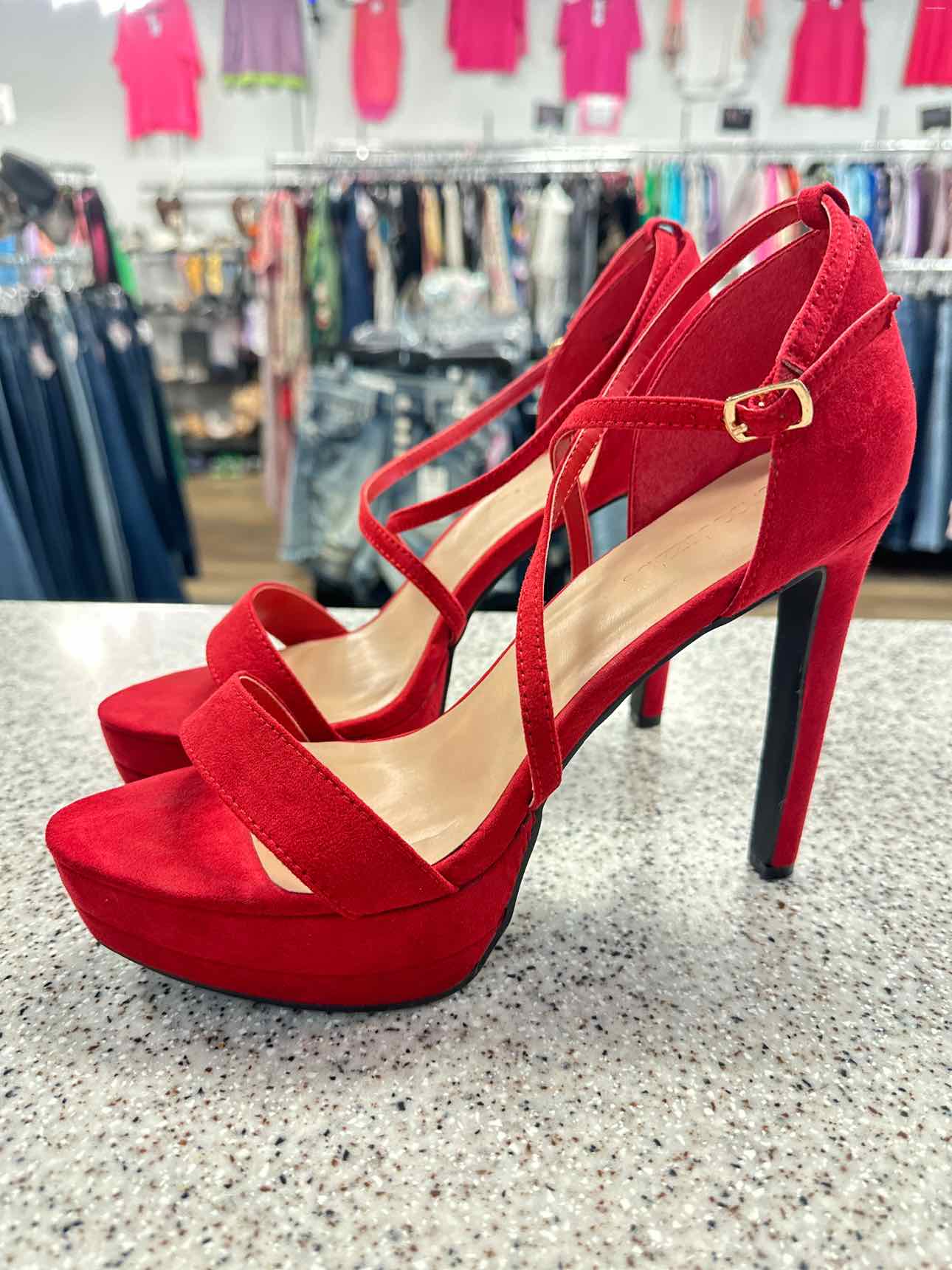 Shoedazzle Size 9 Red Faux Suede Platform Strappy 5" Heels Sandal