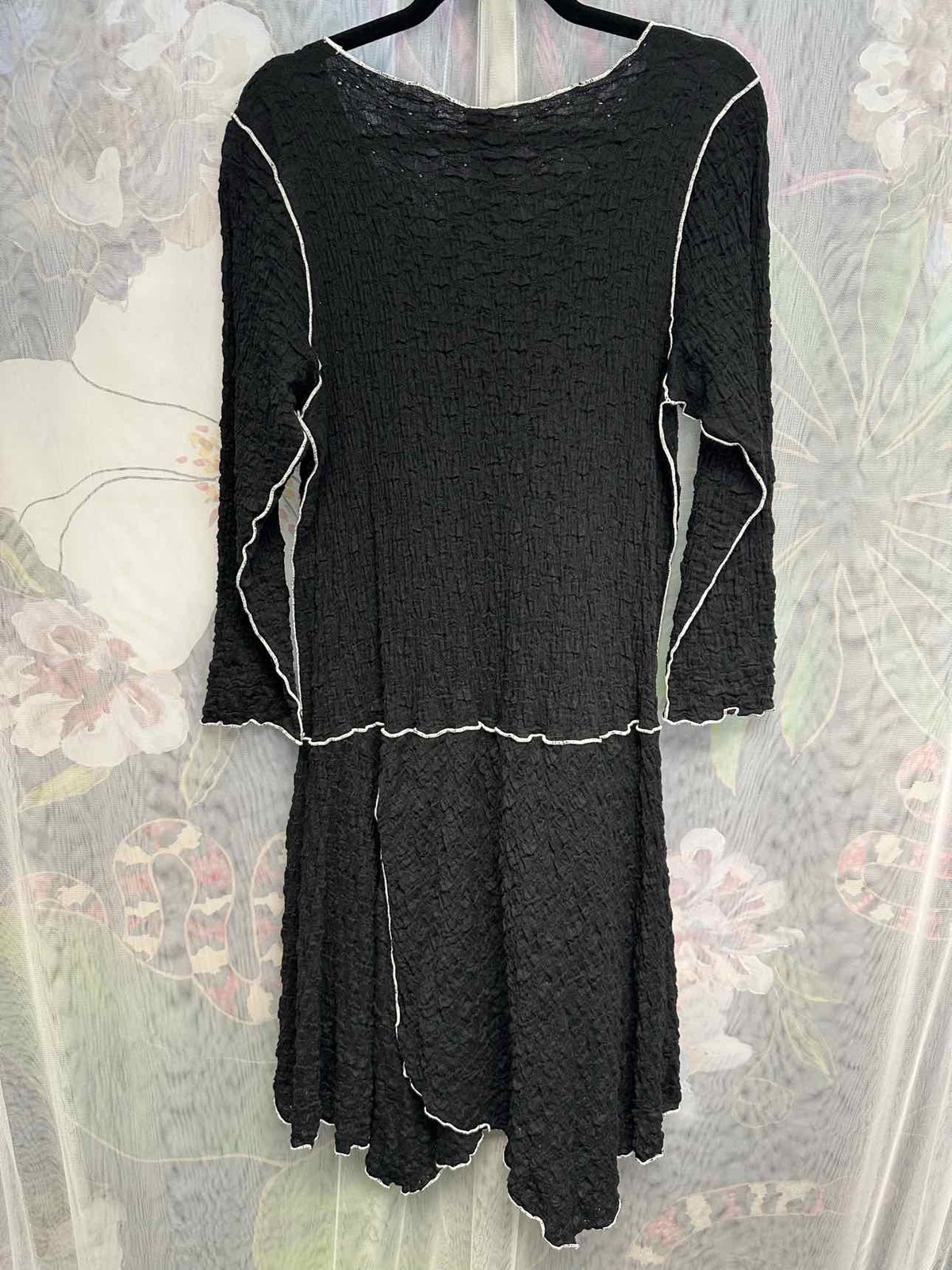 noblu Size Medium Black/white Dress
