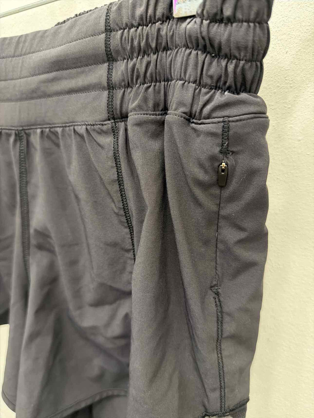 Lululemon Size 4 Tall Hotty Hot Nylon Shorts Black Athletics