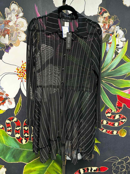 Reina Lee Size Large Black Top