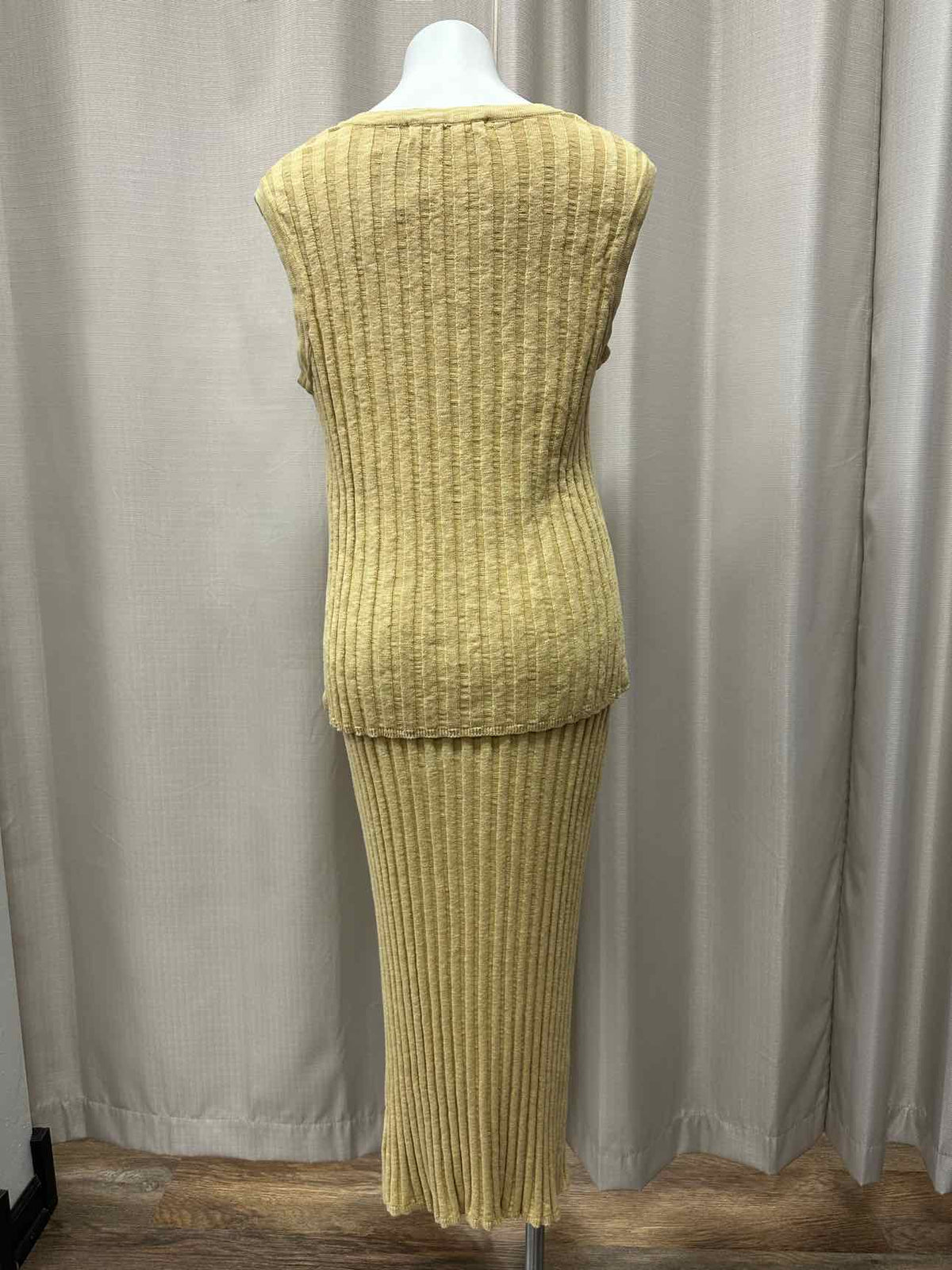 FP Beach Veda Skirt Set Ribbed Stretch V-Neck Maxi Size XS Yellow Set